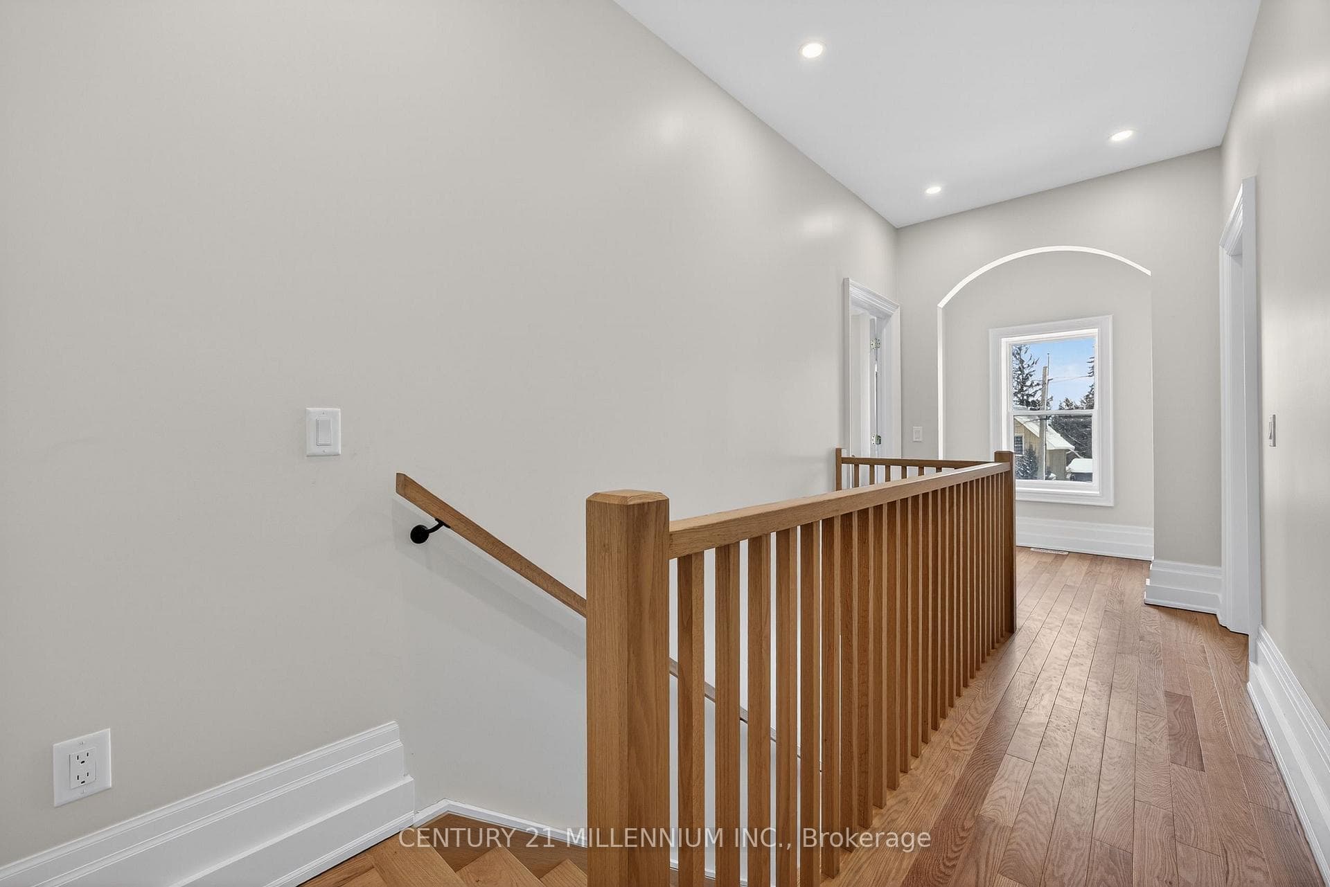 South facing alcove / reading area