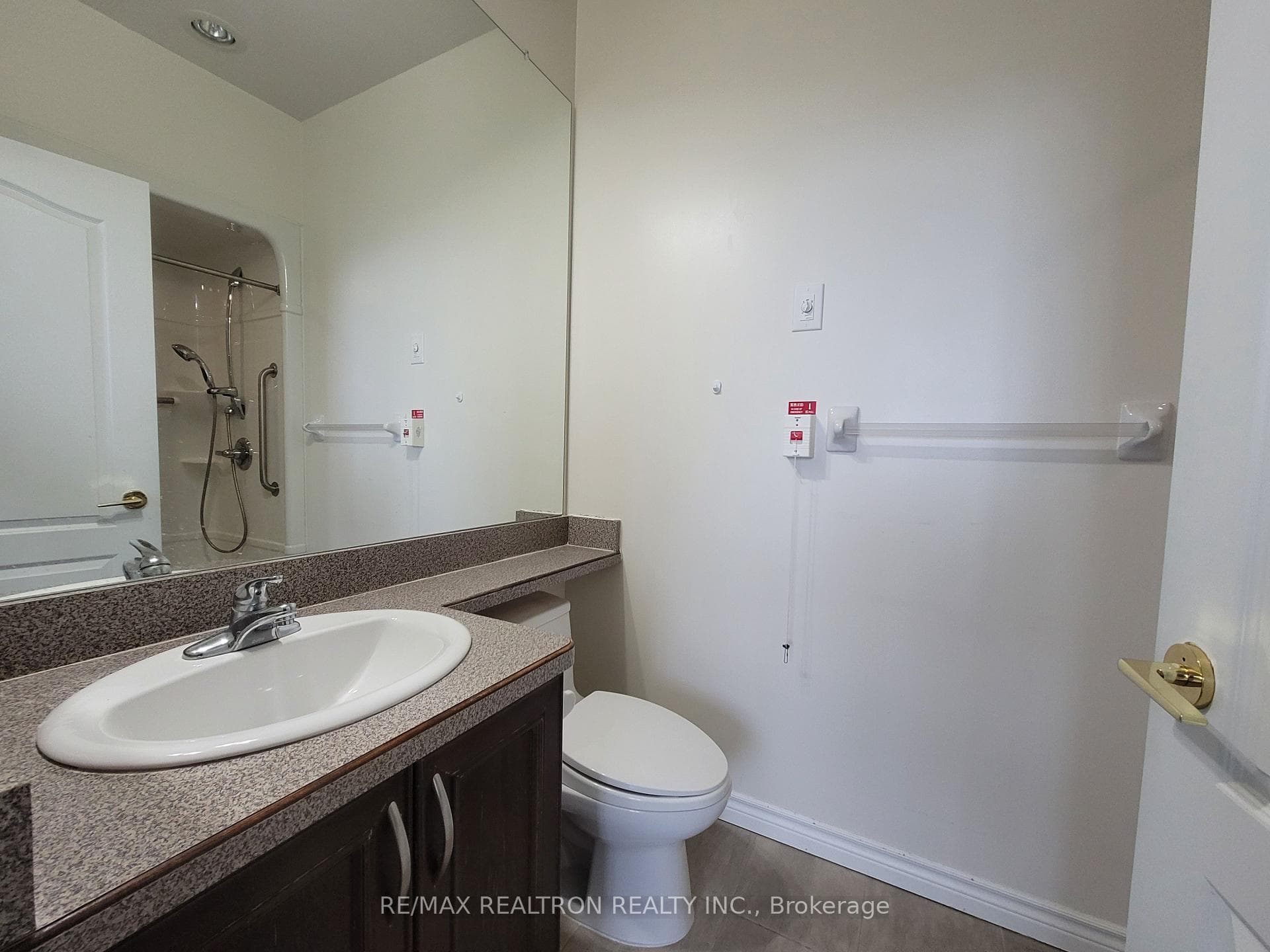 2020 McNicoll Avenue Unit PH27 photo 9