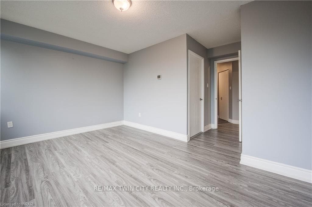3227 King Street Unit 503 photo 20