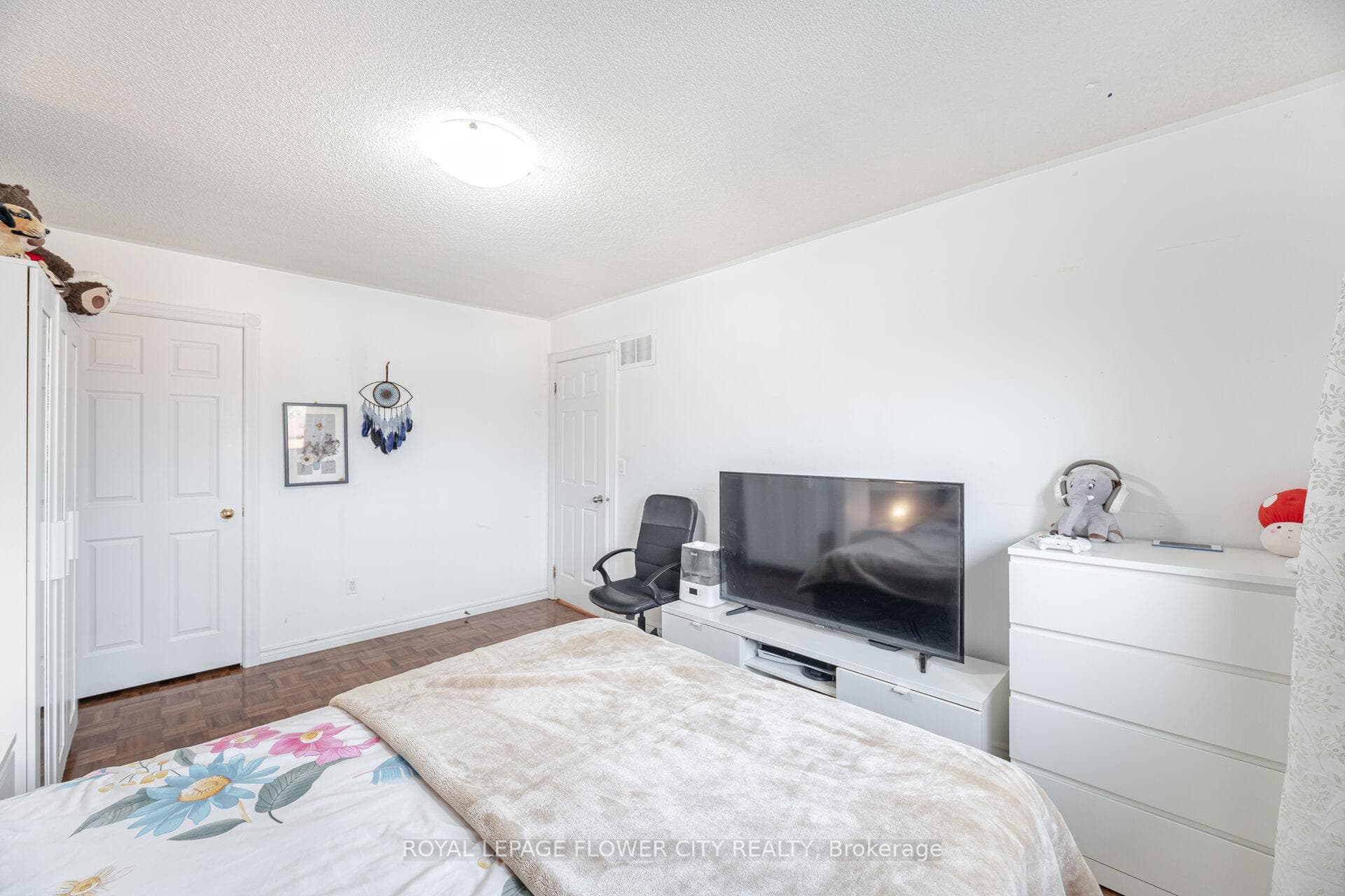 47 Burgby Avenue photo 35