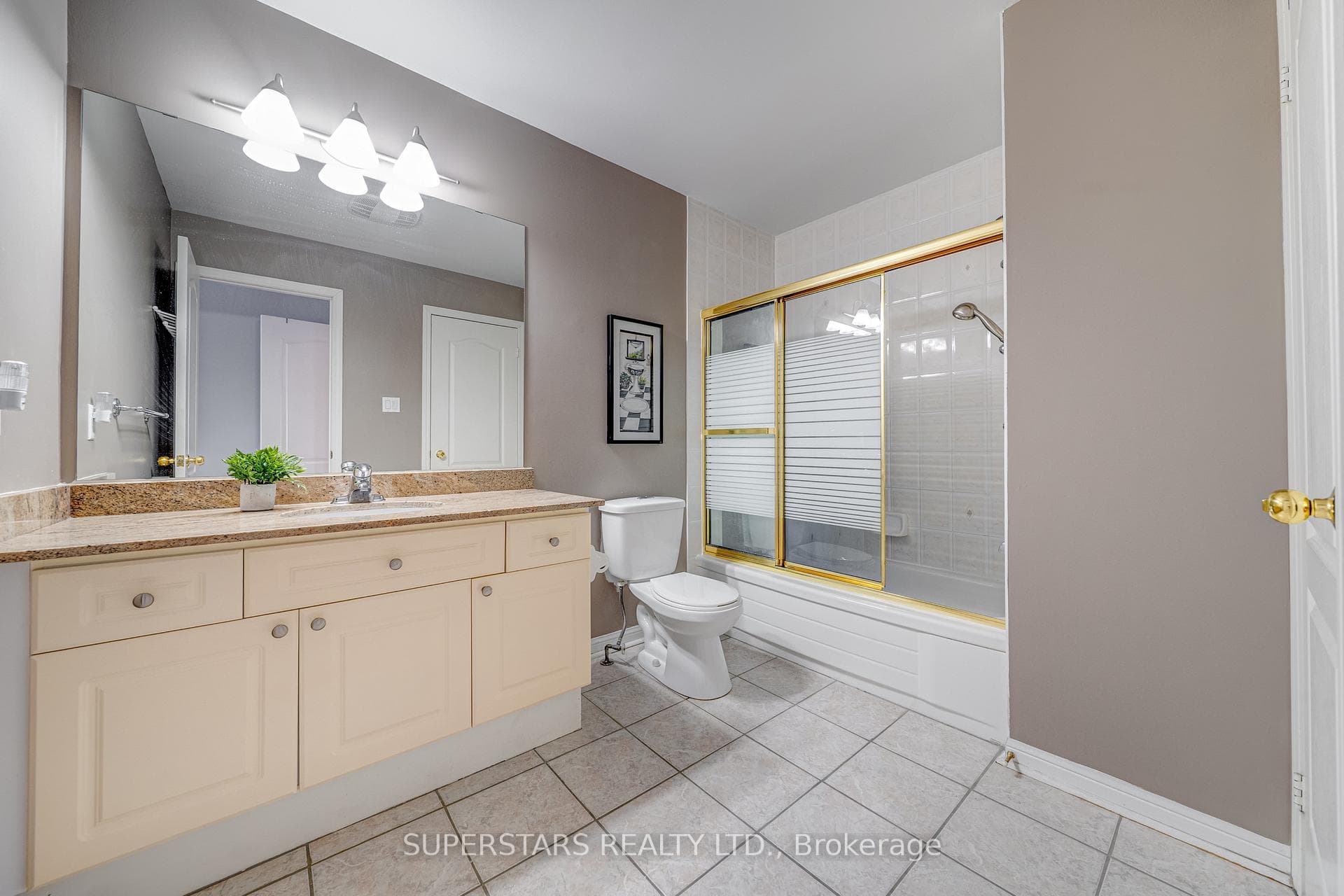 84 Fortune Crescent photo 22