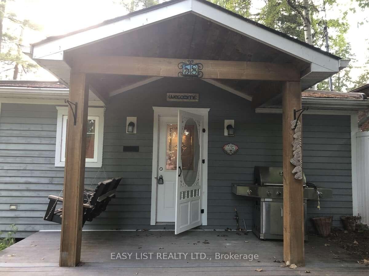 58 Leslie Frost Lane photo 5