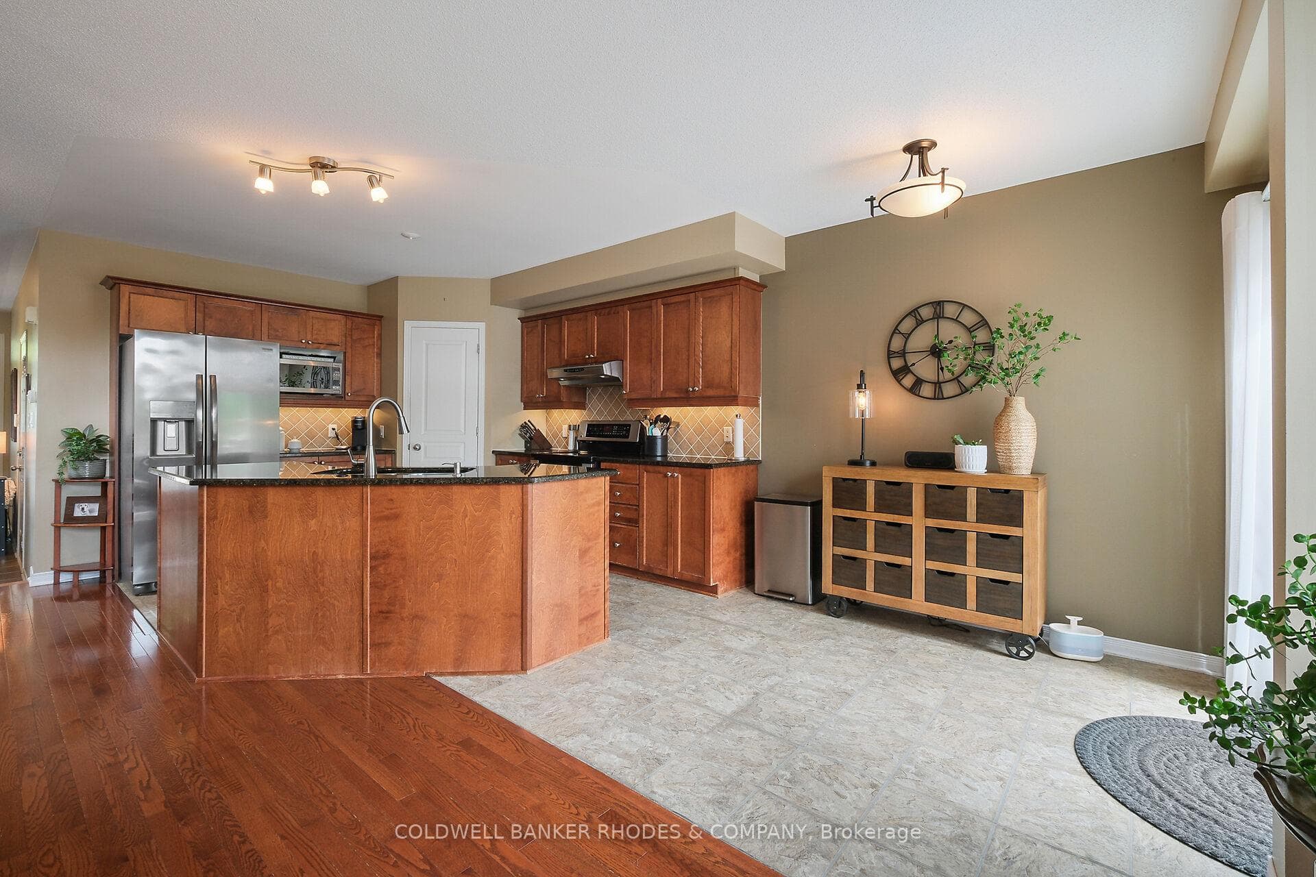 175 Destiny Private photo 12