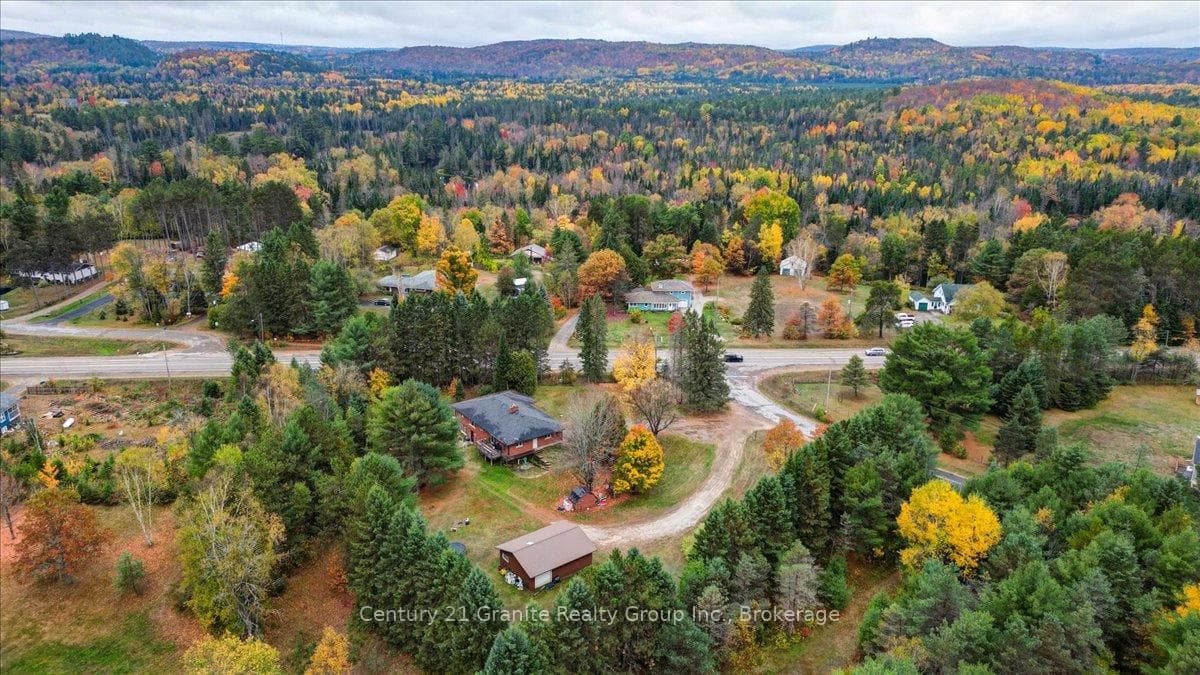 4 Maxwell Settlement Road photo 43
