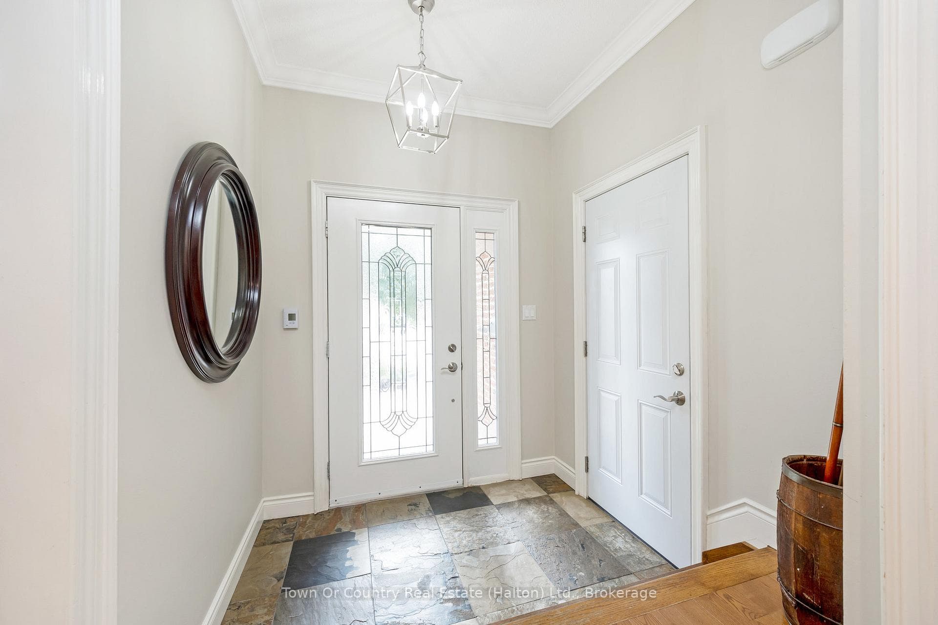 491 White Drive photo 7