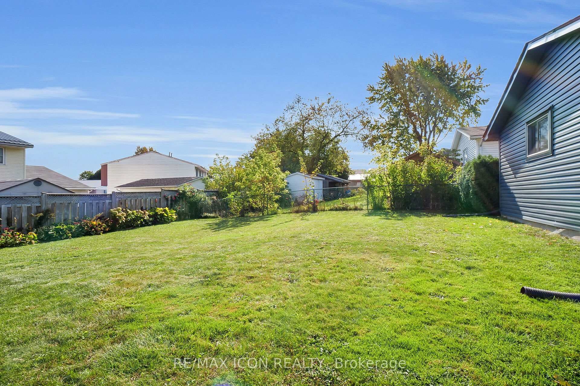 69 Keats Drive photo 20