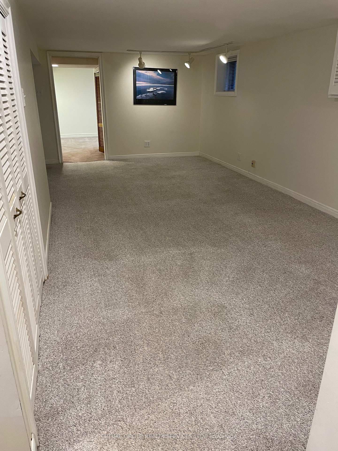 62 Cliveden Avenue photo 16