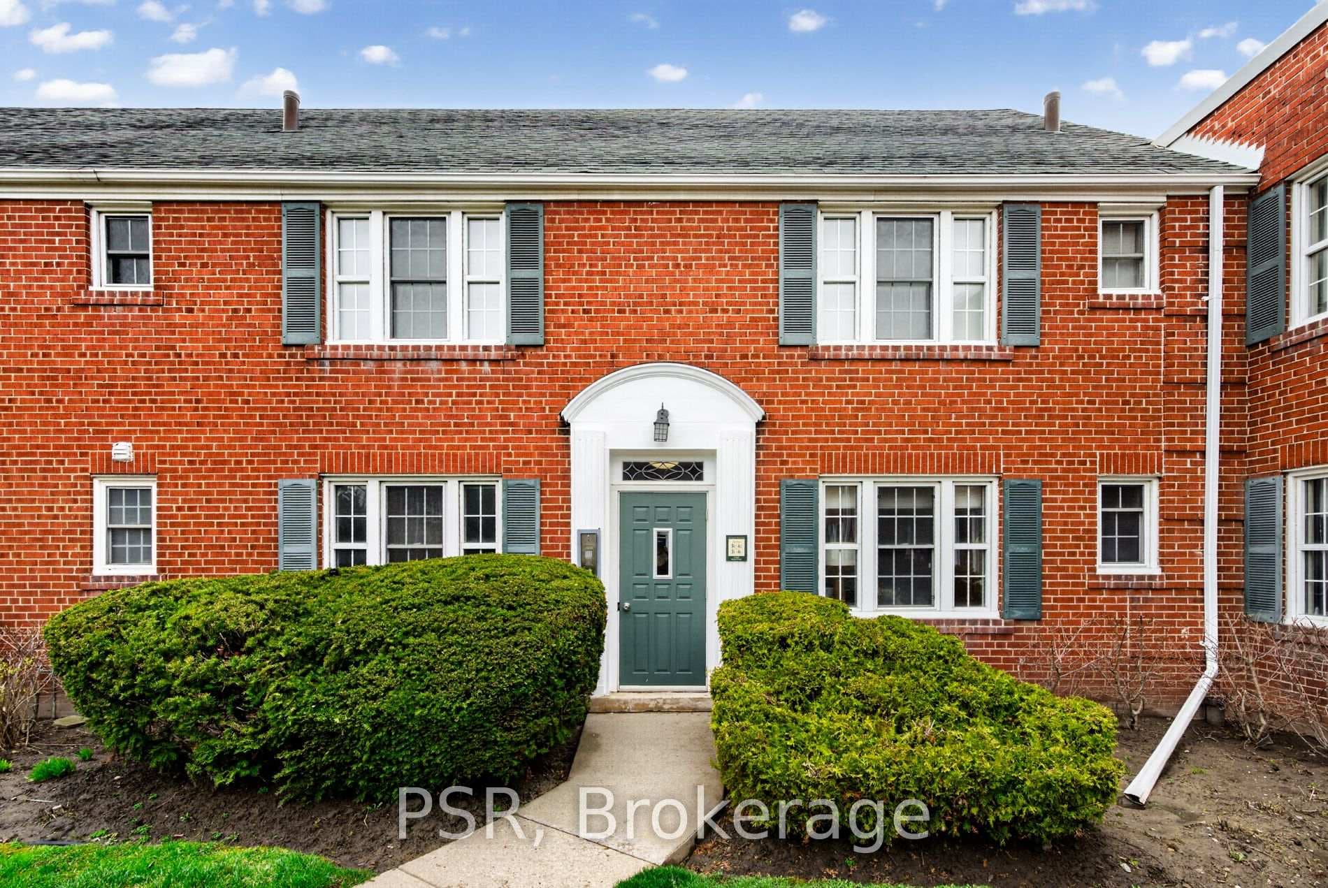 1365 Bayview Avenue Unit L03 photo 1