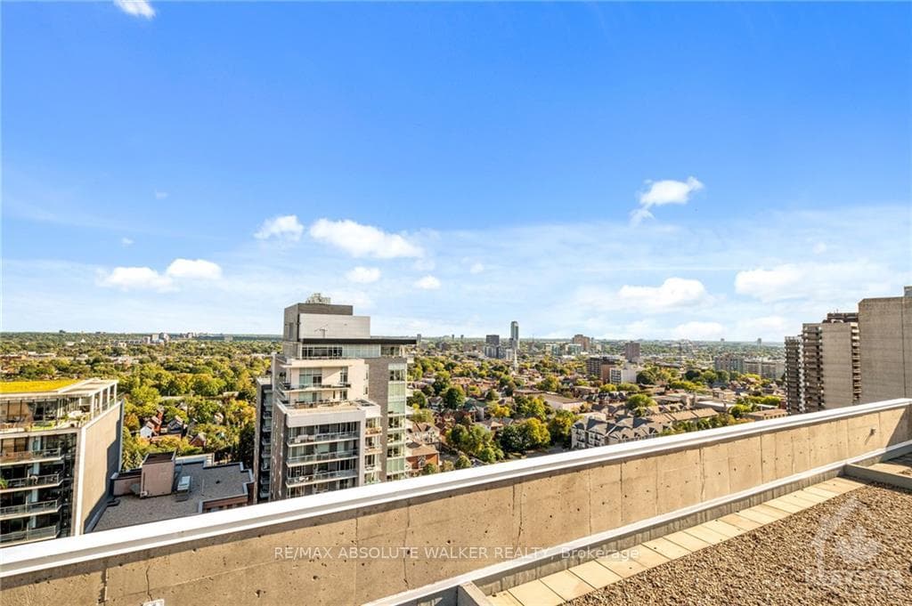 470 LAURIER Avenue Unit 209 photo 22