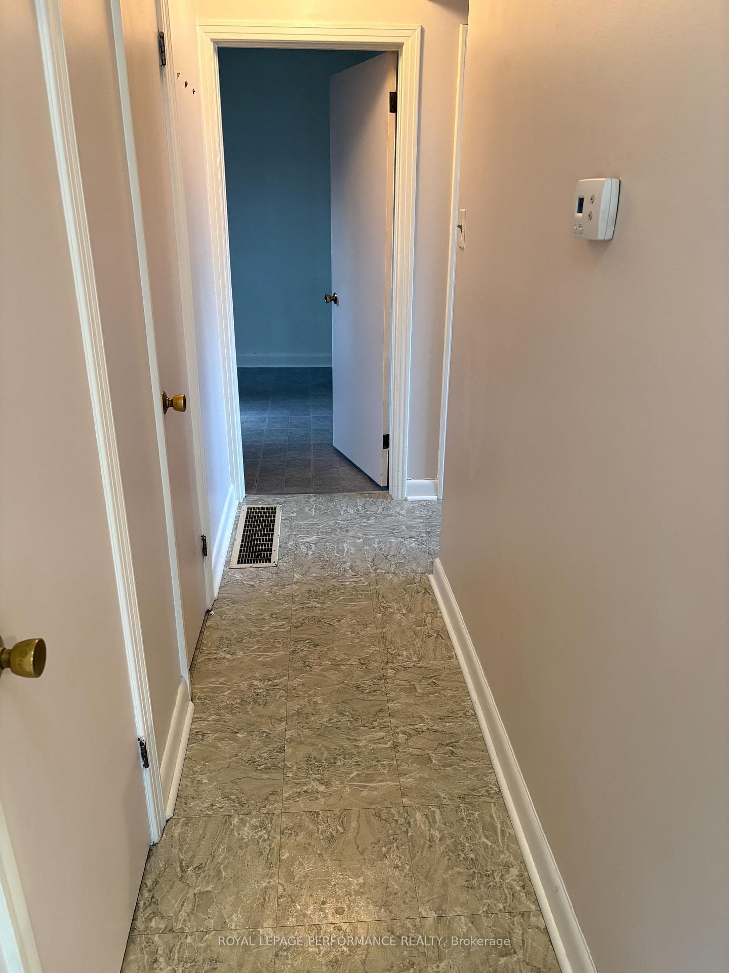 Main floor apt