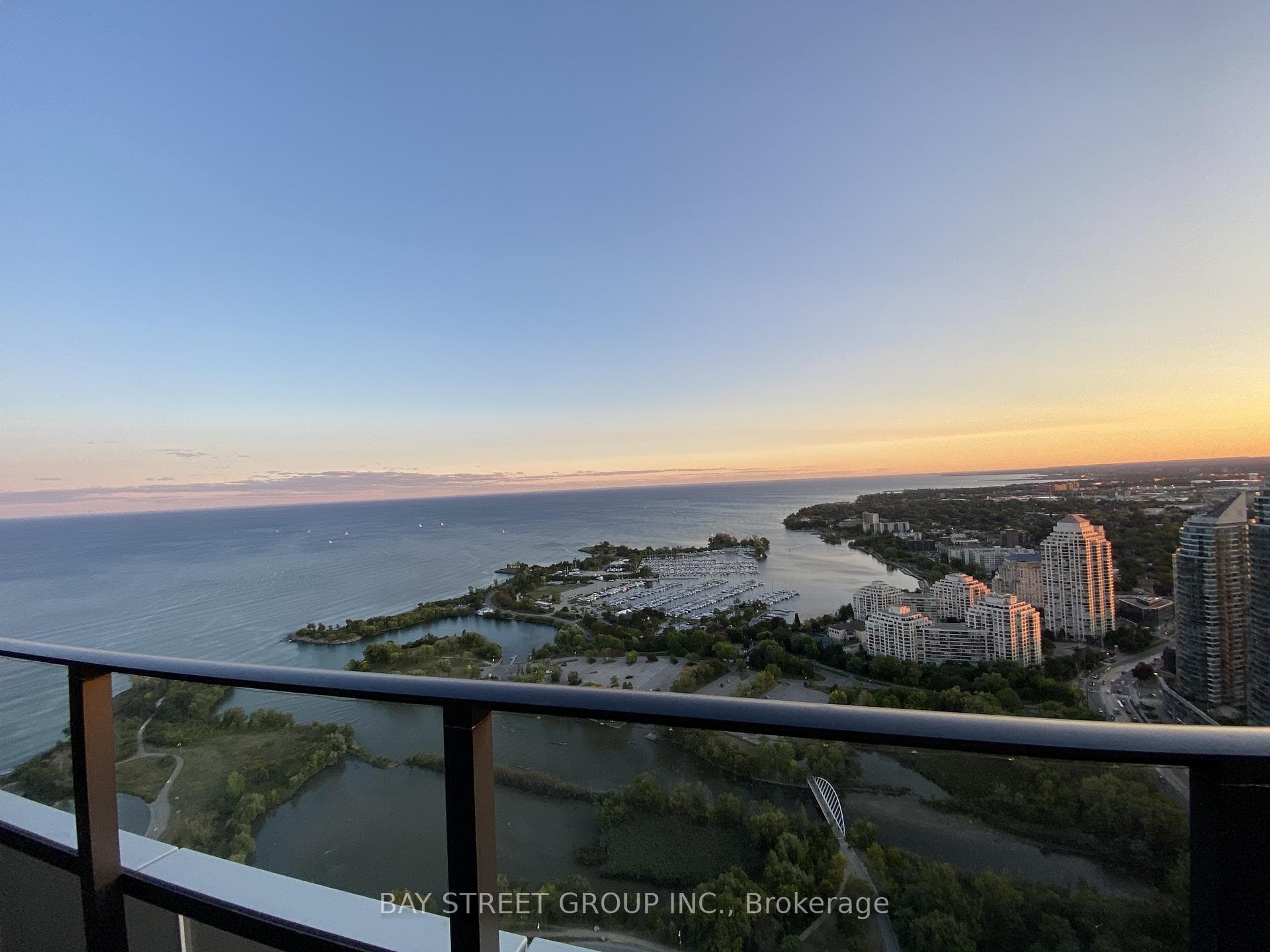 20 Shore Breeze Drive Unit 4601 photo 1