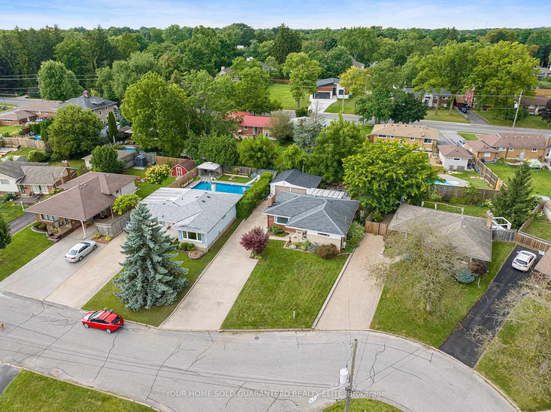 3085 Kingswood Crescent photo 34