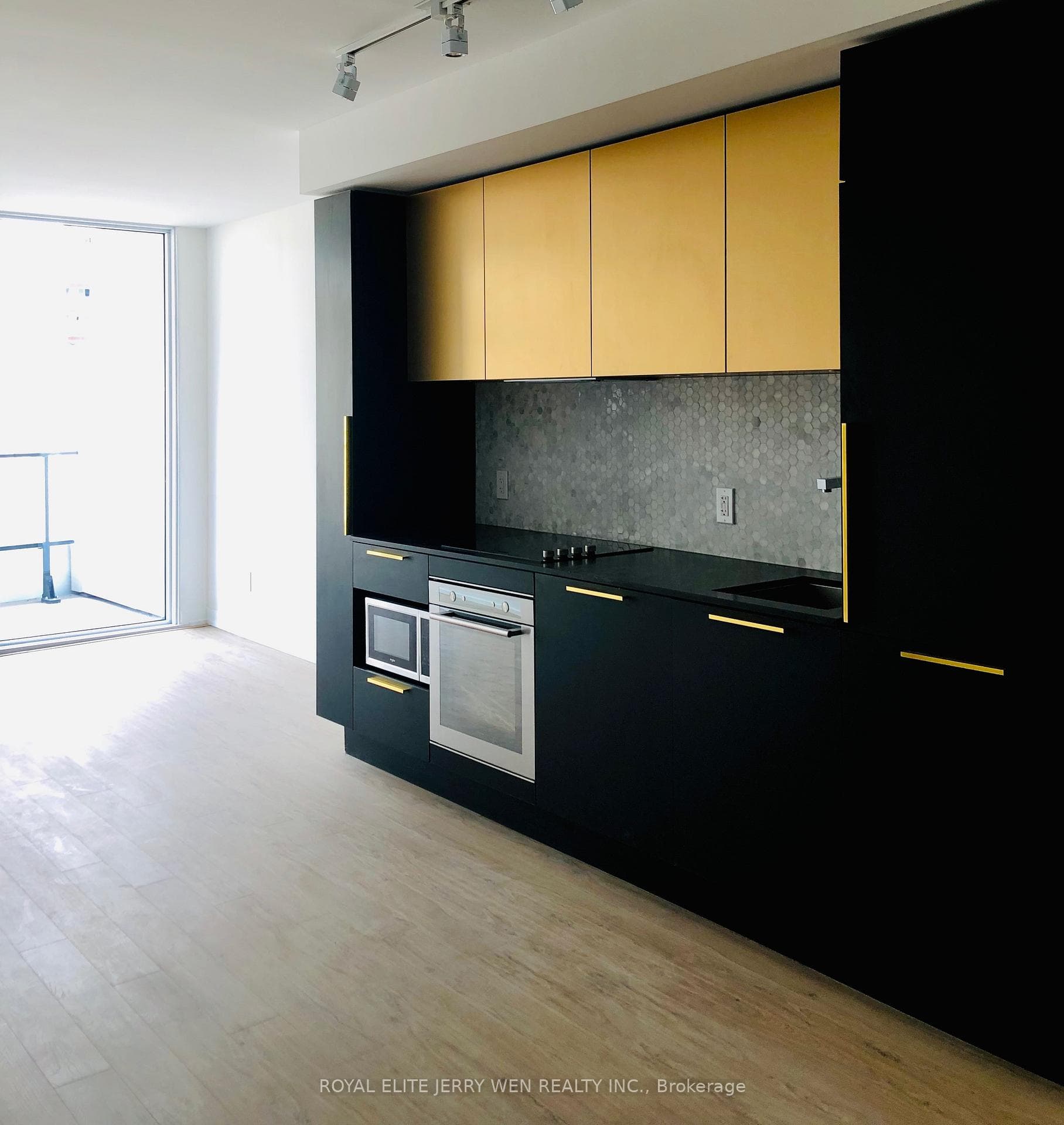 85 Wood Street Unit 809 photo 8