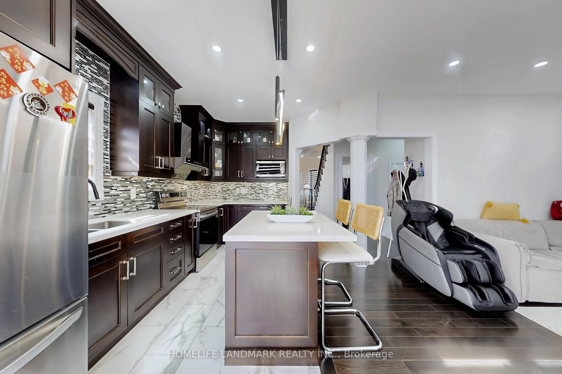 52 Lakespring Drive photo 14