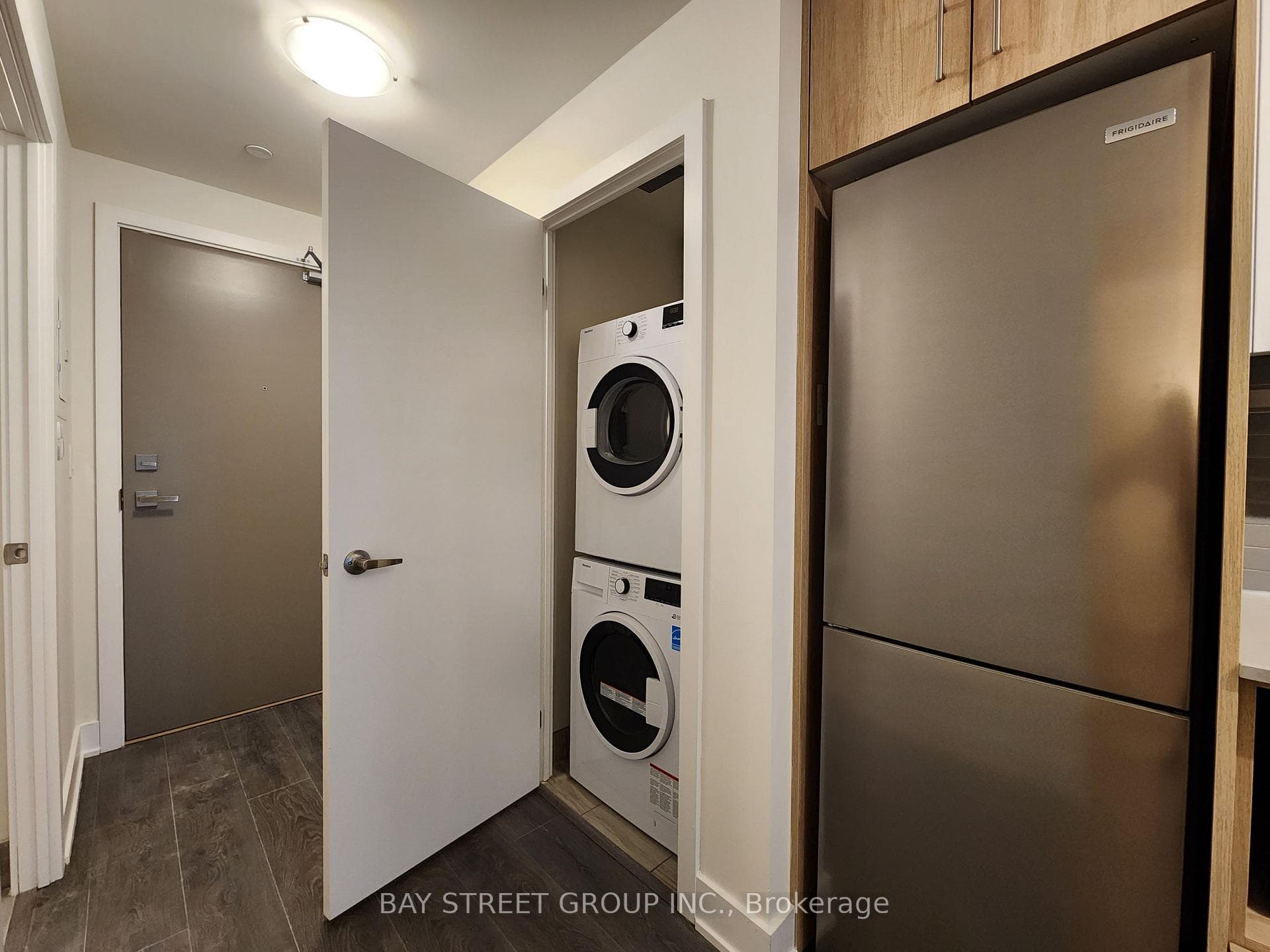 188 Fairview Mall Drive Unit 525 photo 7