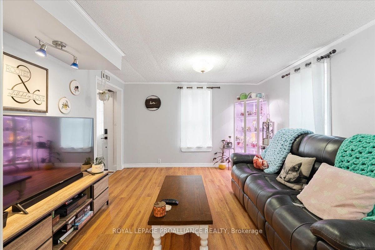 165 Lorne Avenue photo 10