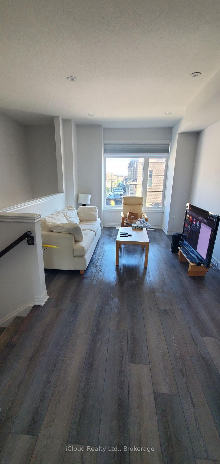 120 Court Drive photo 20