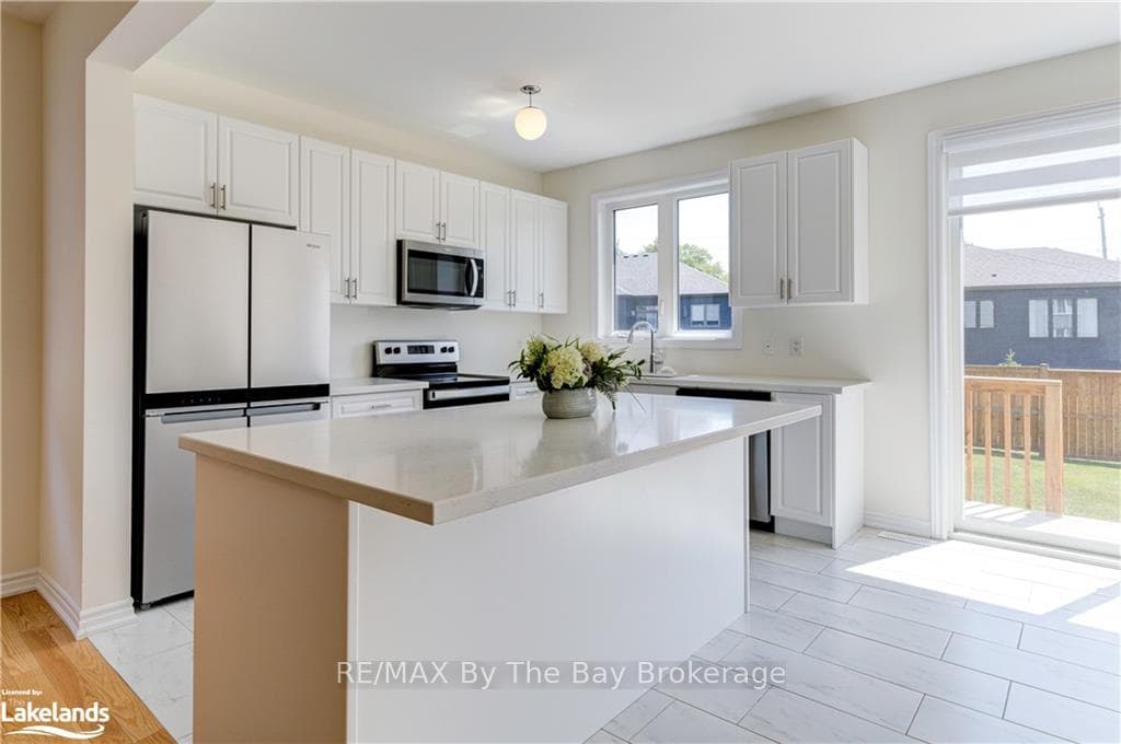 9 SIMONA Avenue photo 17