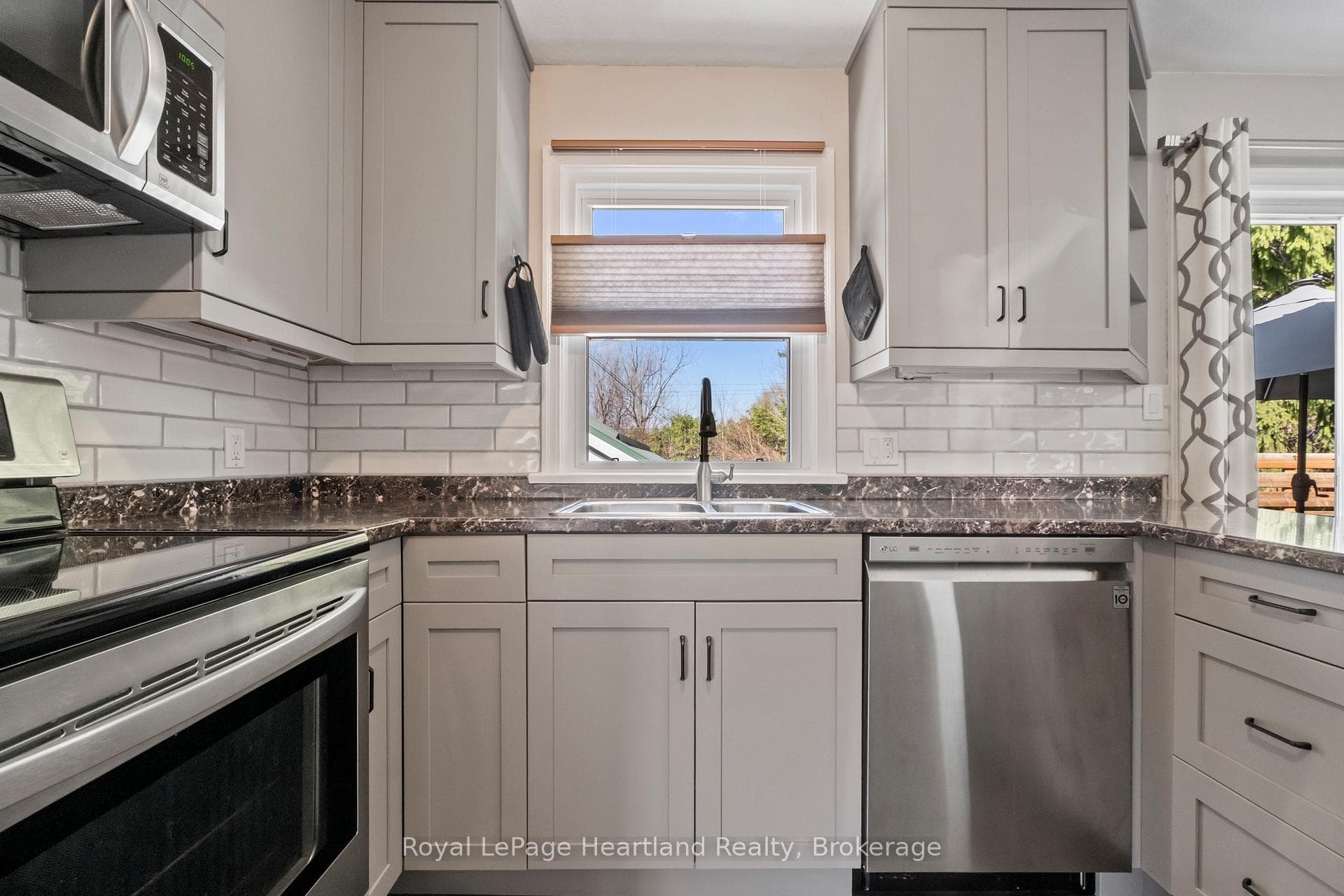 117 Andrew Street photo 13