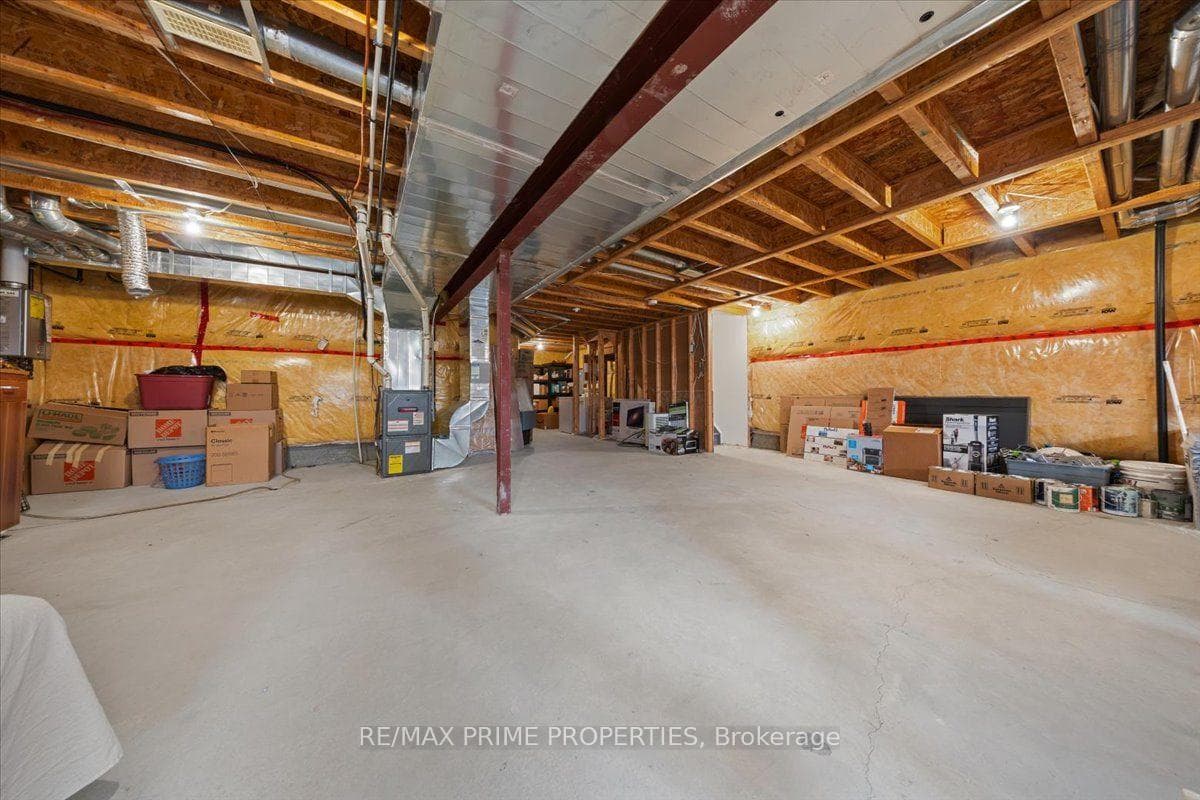 816 Azure Street photo 42