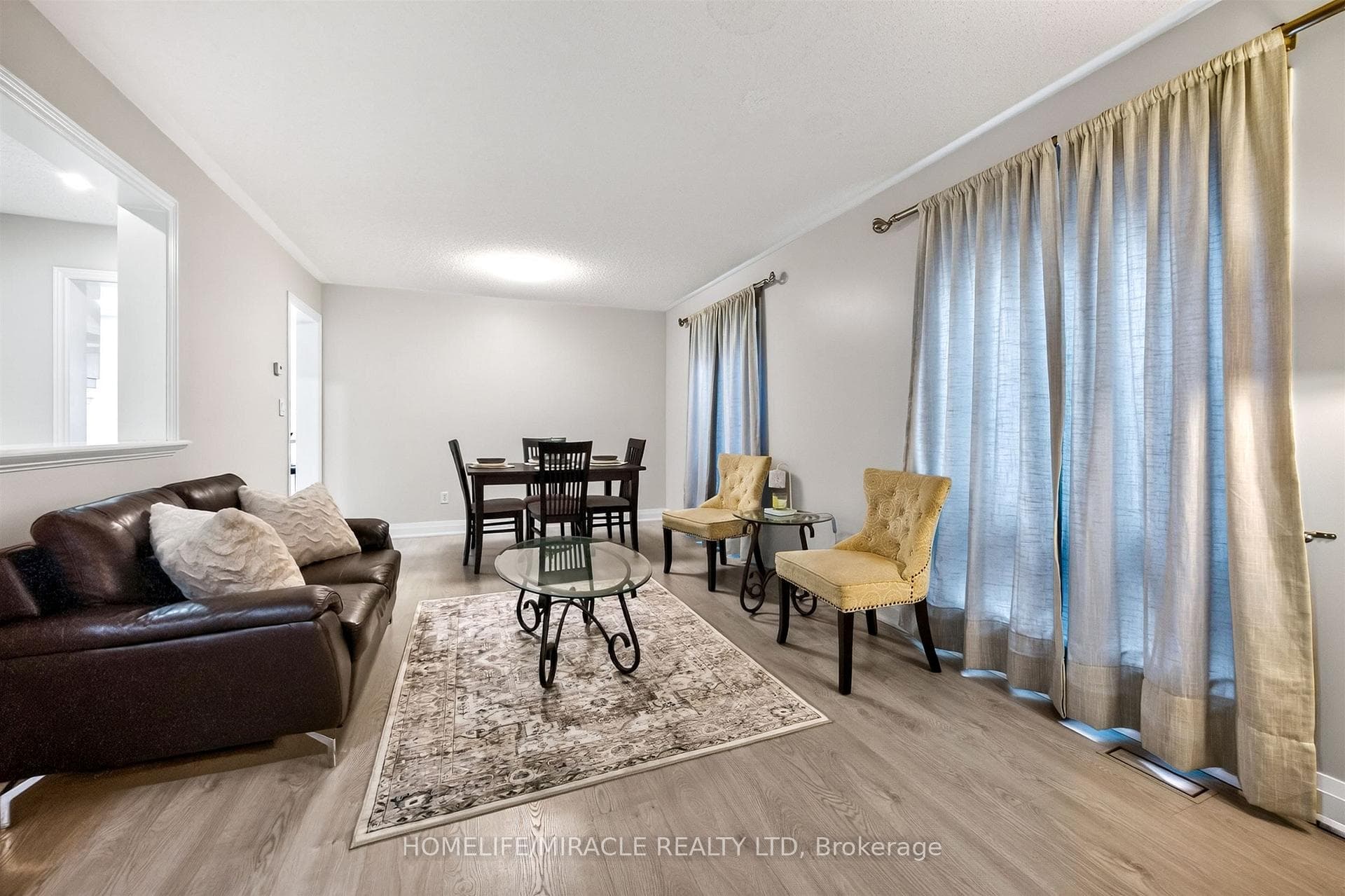 93 Scepter Place photo 9