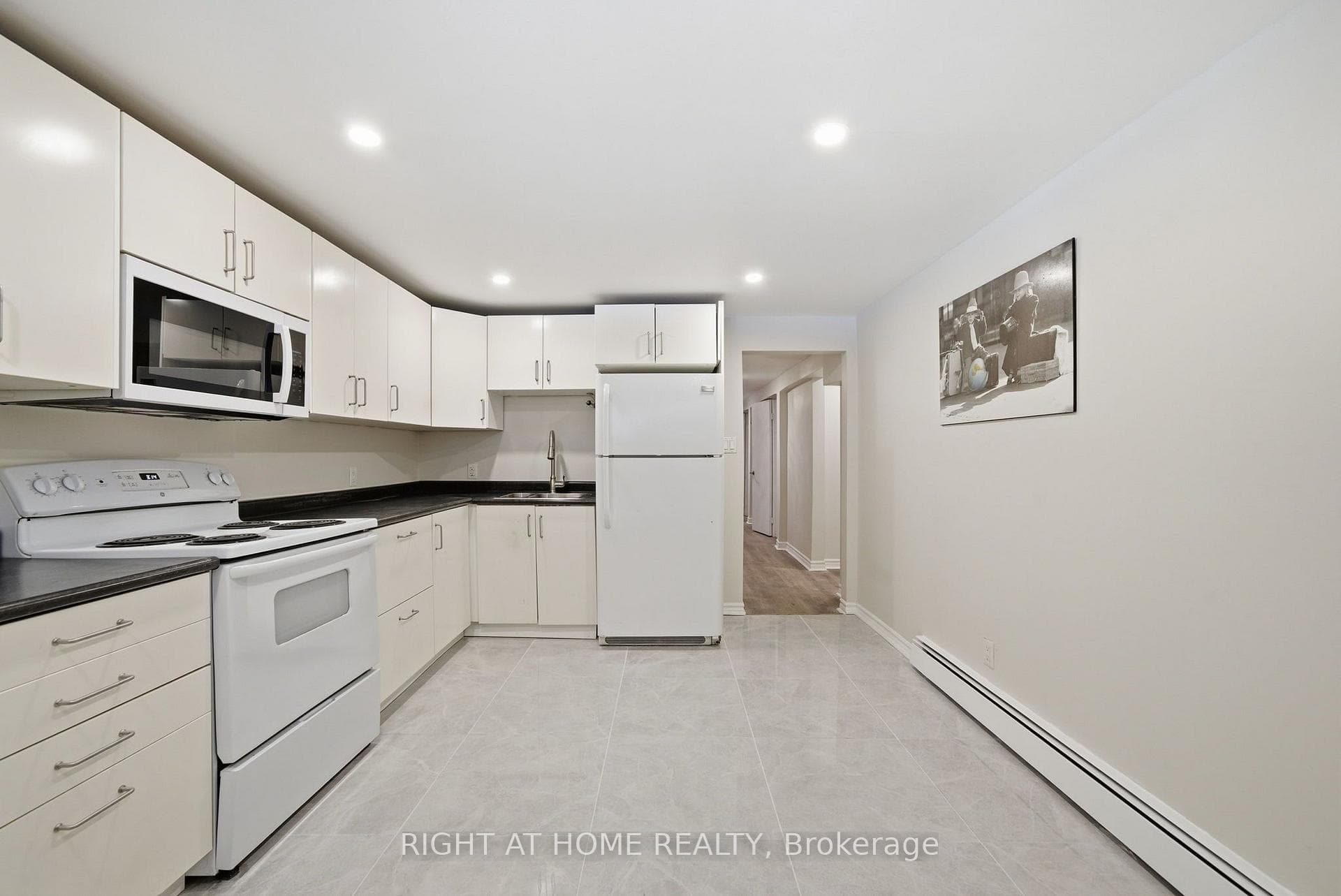 708 Carnegie Avenue photo 19