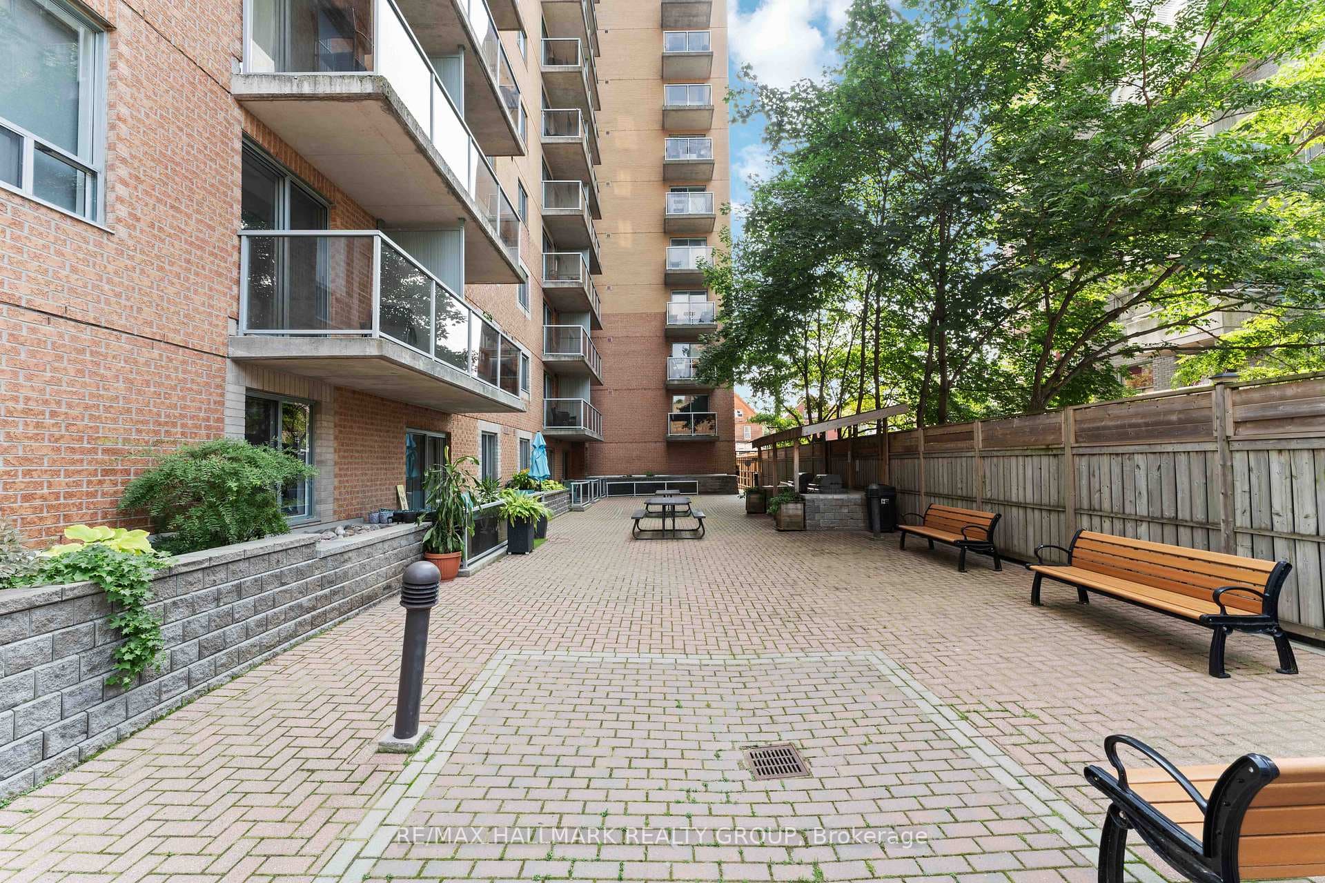 429 Somerset Street Unit 806 photo 32
