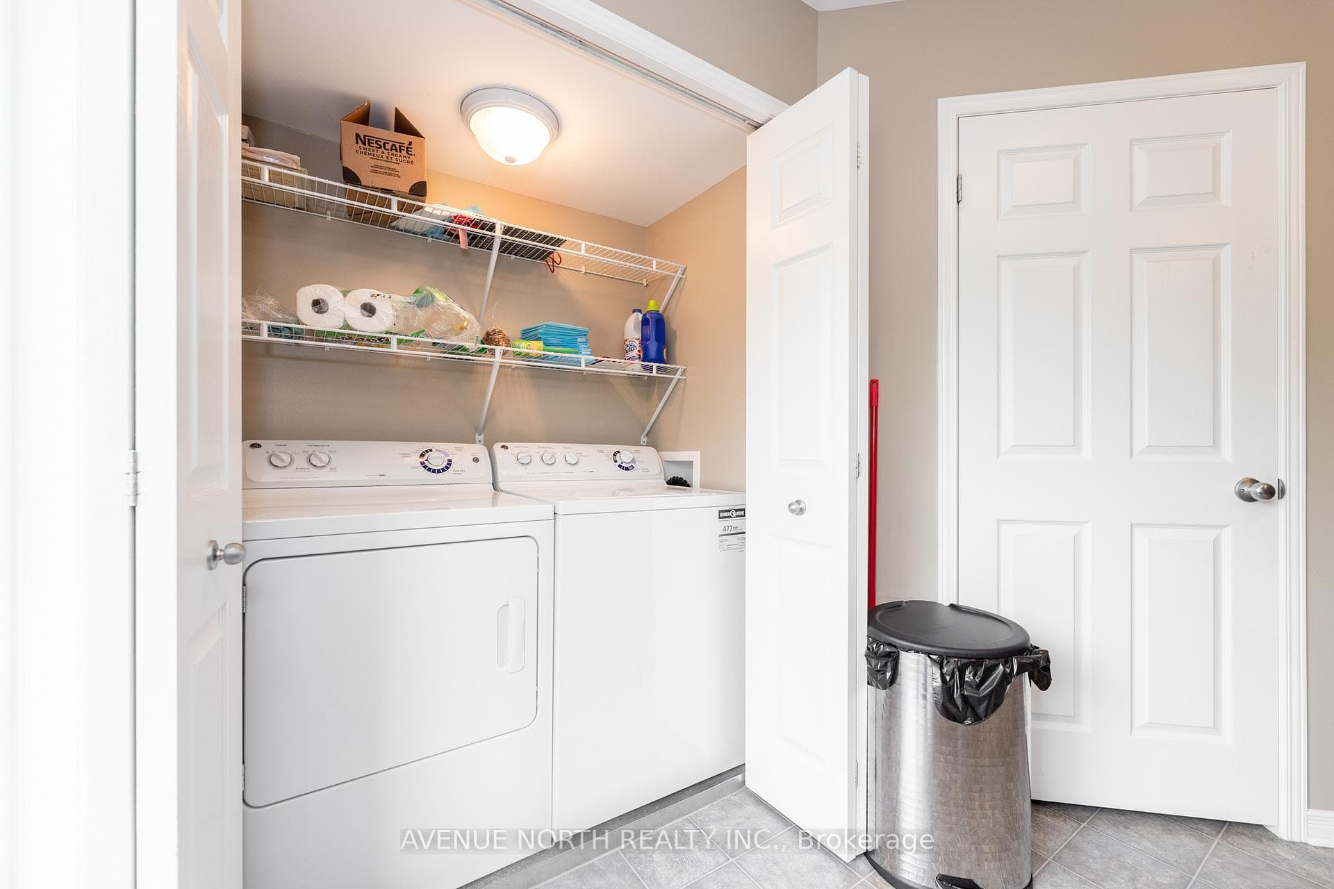 362 Galston Private photo 18