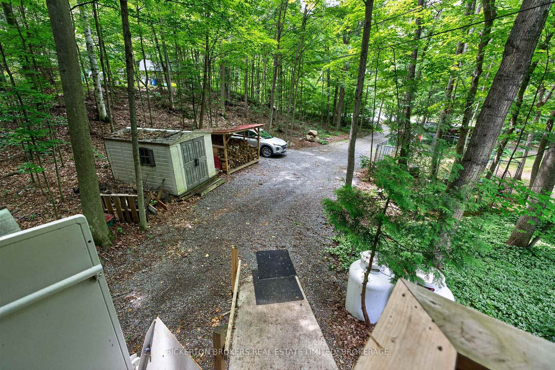 154 Woodvale Road photo 19