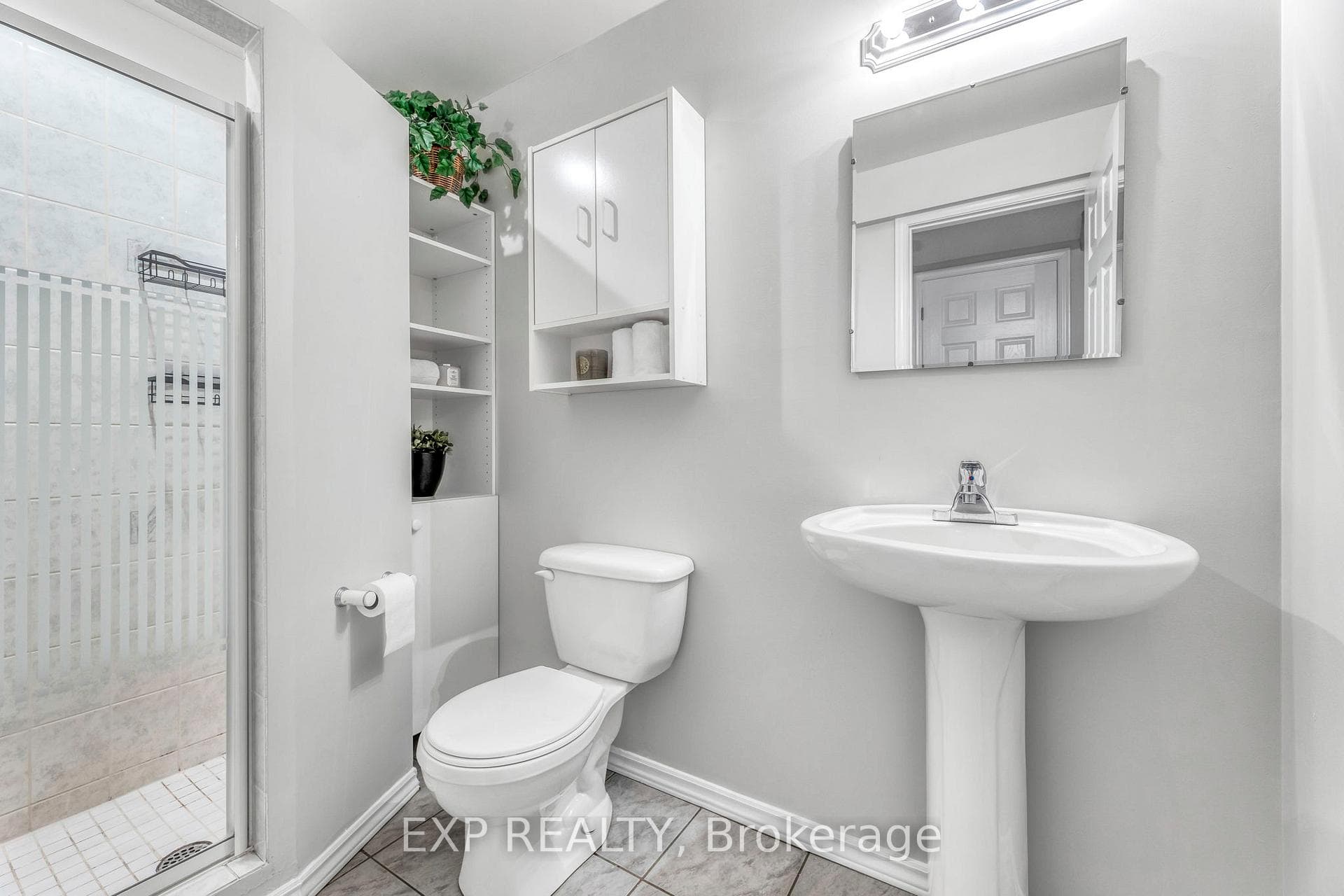 332 Sandringham Drive photo 25