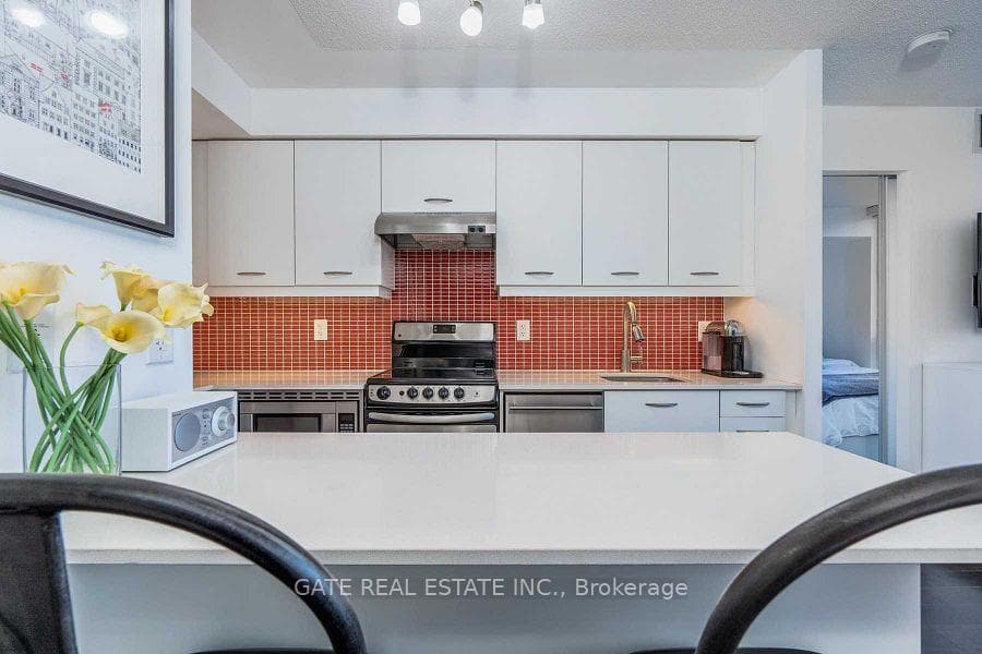 320 Richmond Street Unit 801 photo 7