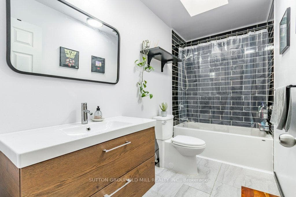 132 Silas Boulevard photo 19