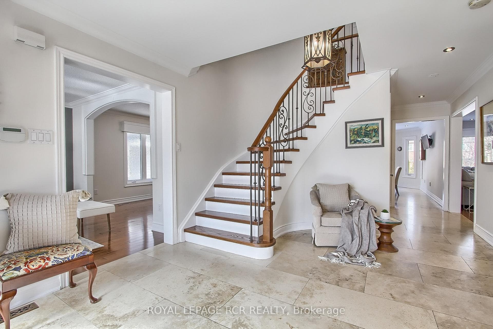 943 Comfort Lane photo 3