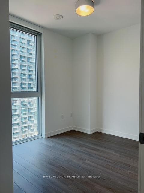 357 King Street Unit 2403 photo 9