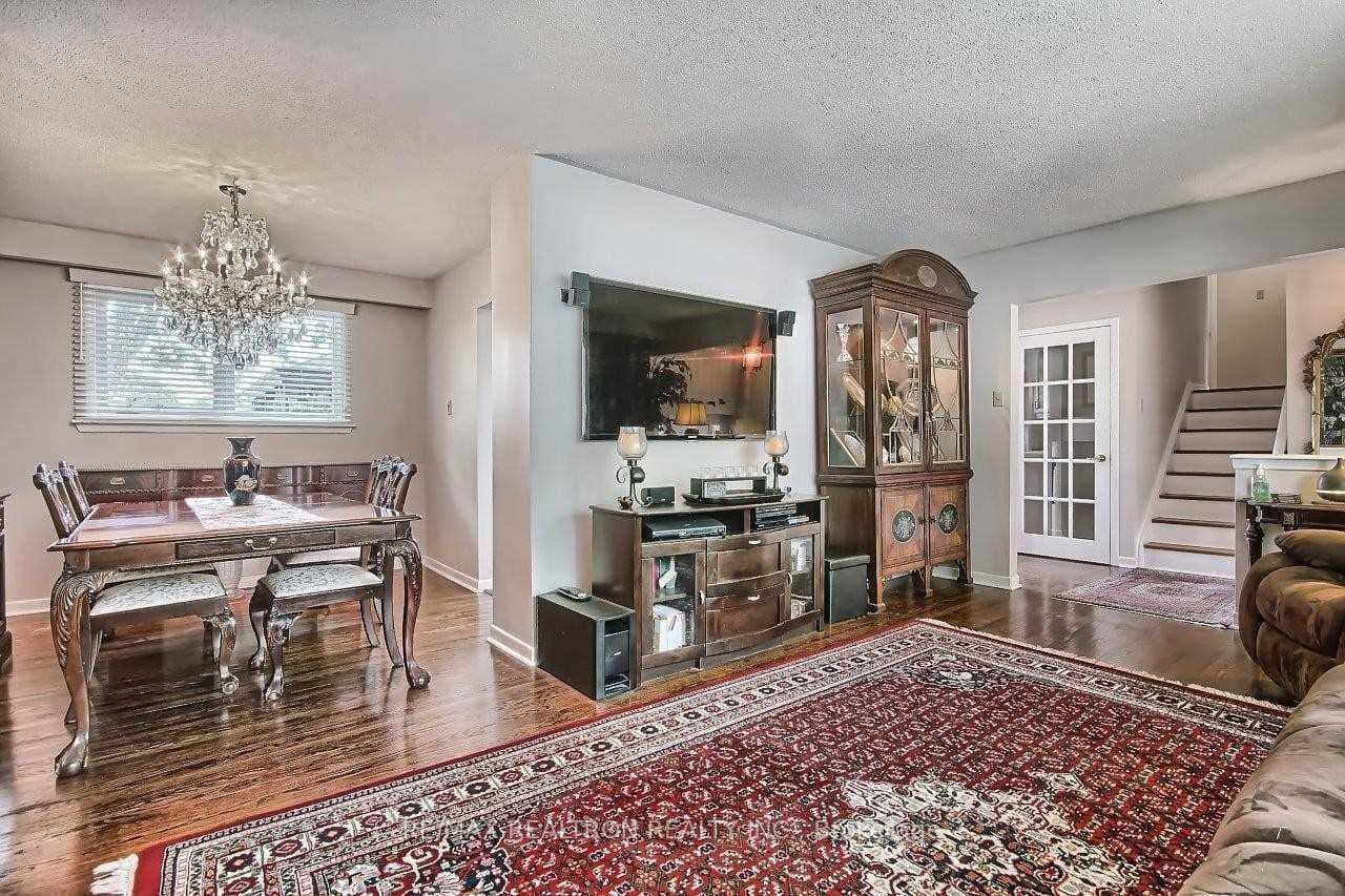 17 Hill Drive photo 9