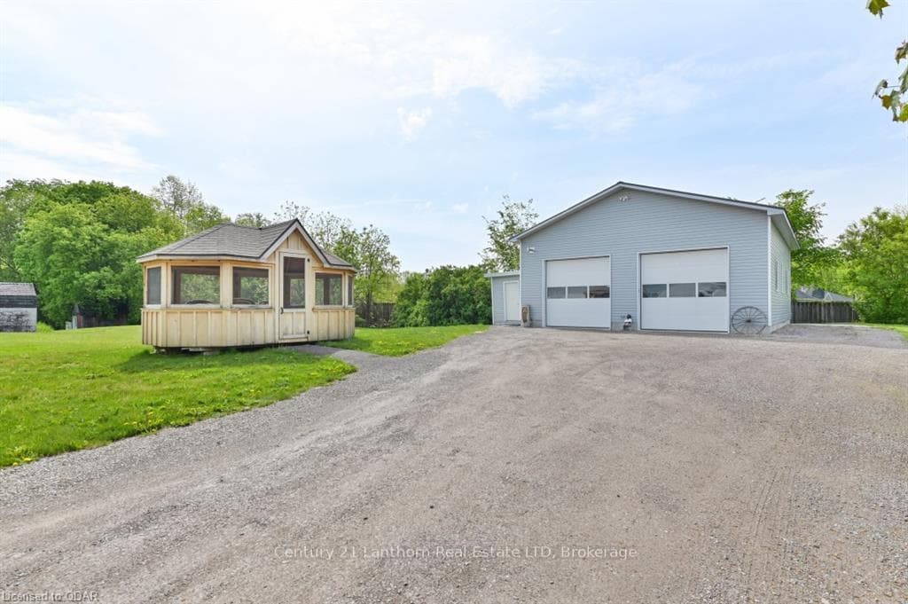 63 LIVINGSTONE Avenue photo 24