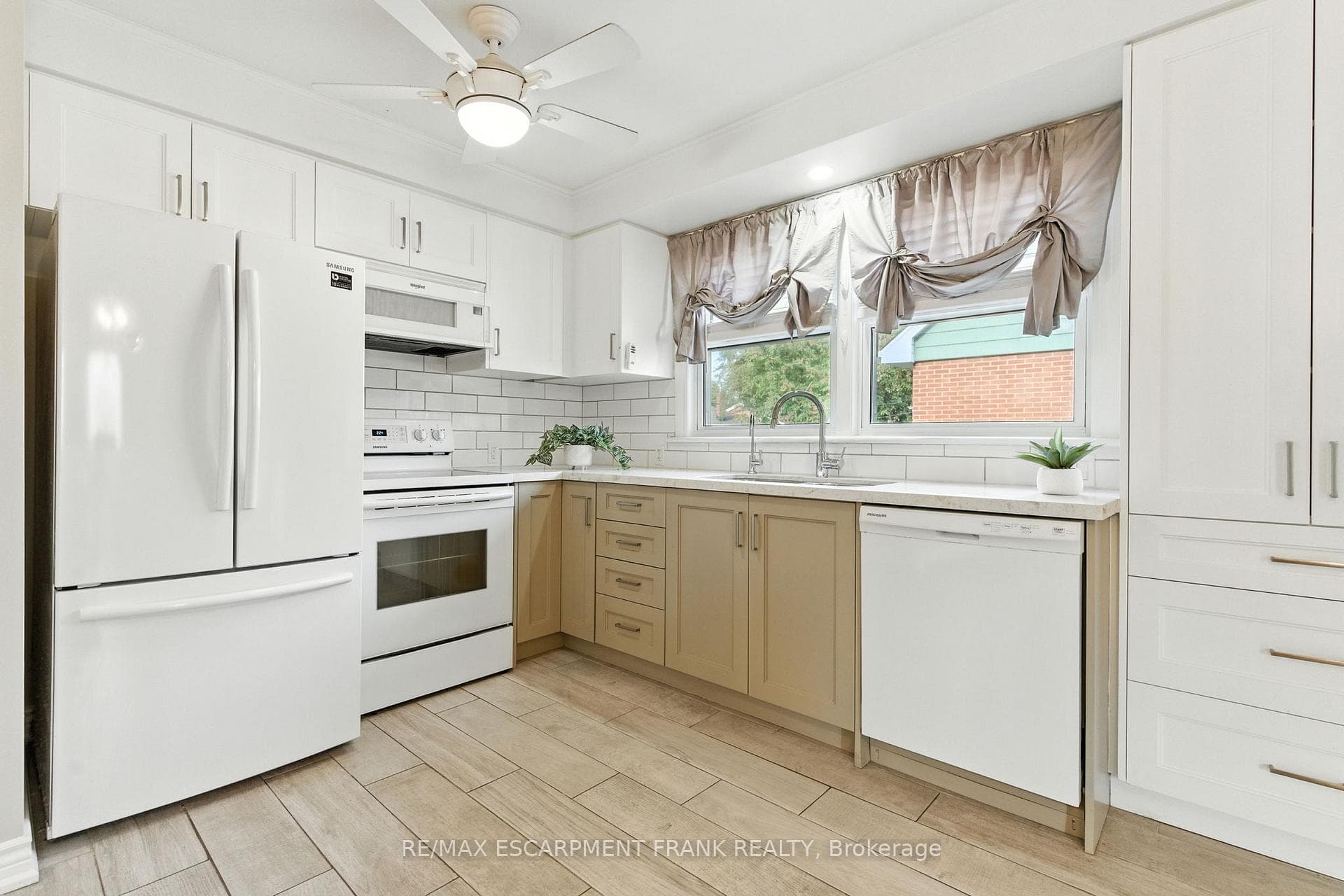 174 Broker Drive photo 9