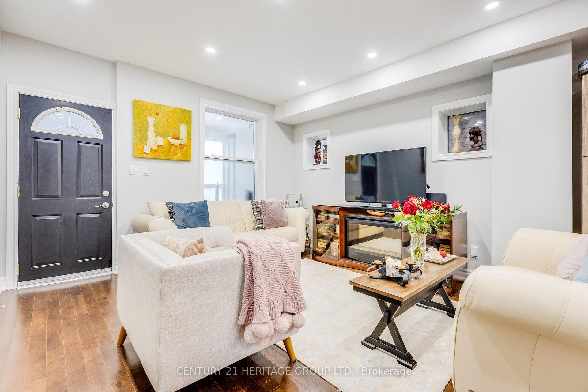 3 Denton Avenue photo 5