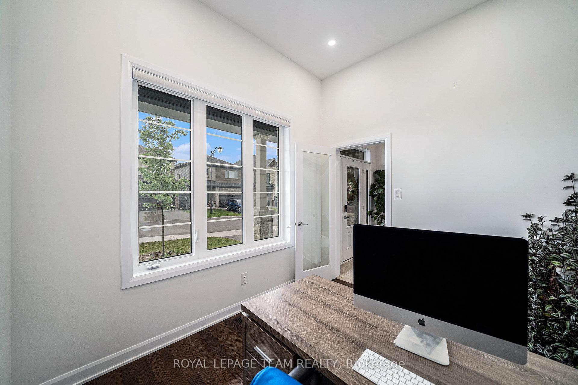 189 Lynn Coulter Street photo 6