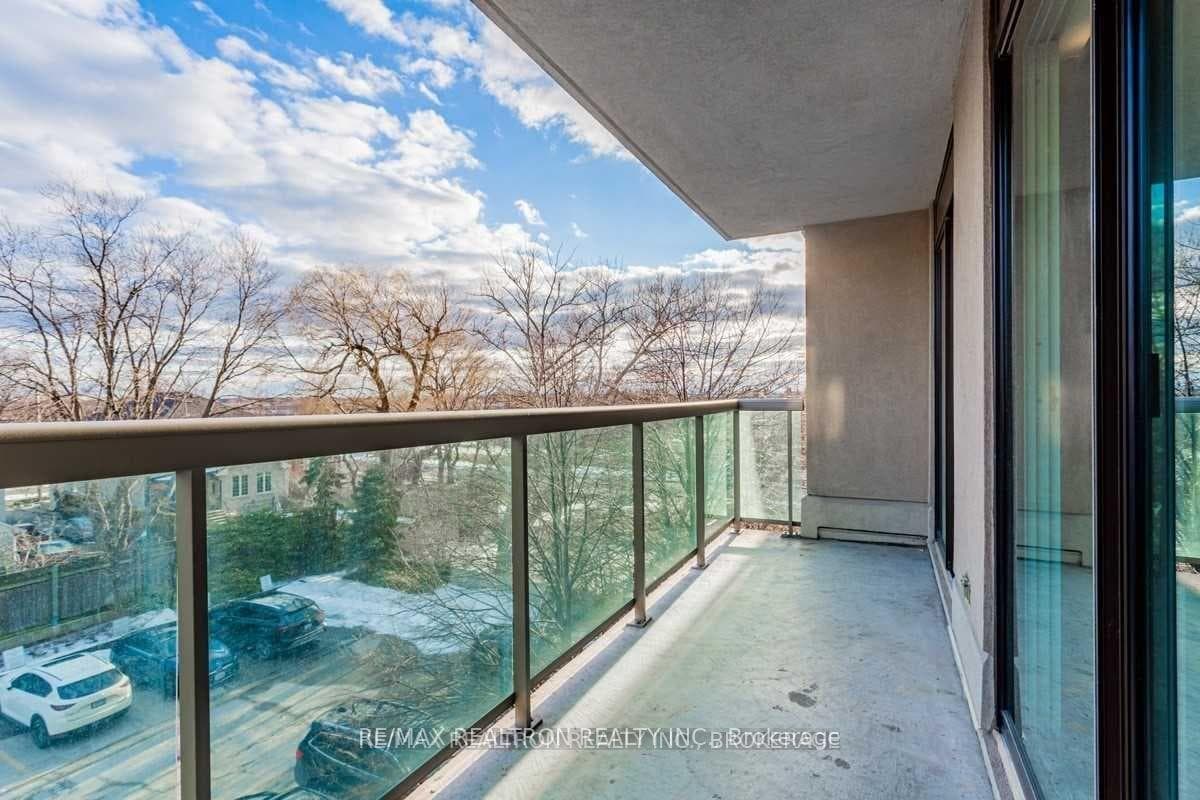 935 Sheppard Avenue Unit 304 photo 25