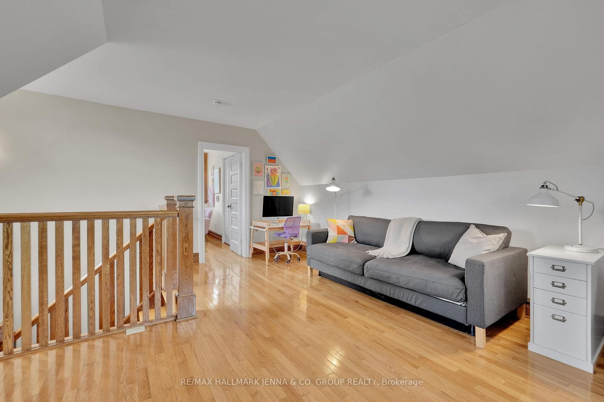 50 Willard Street photo 36