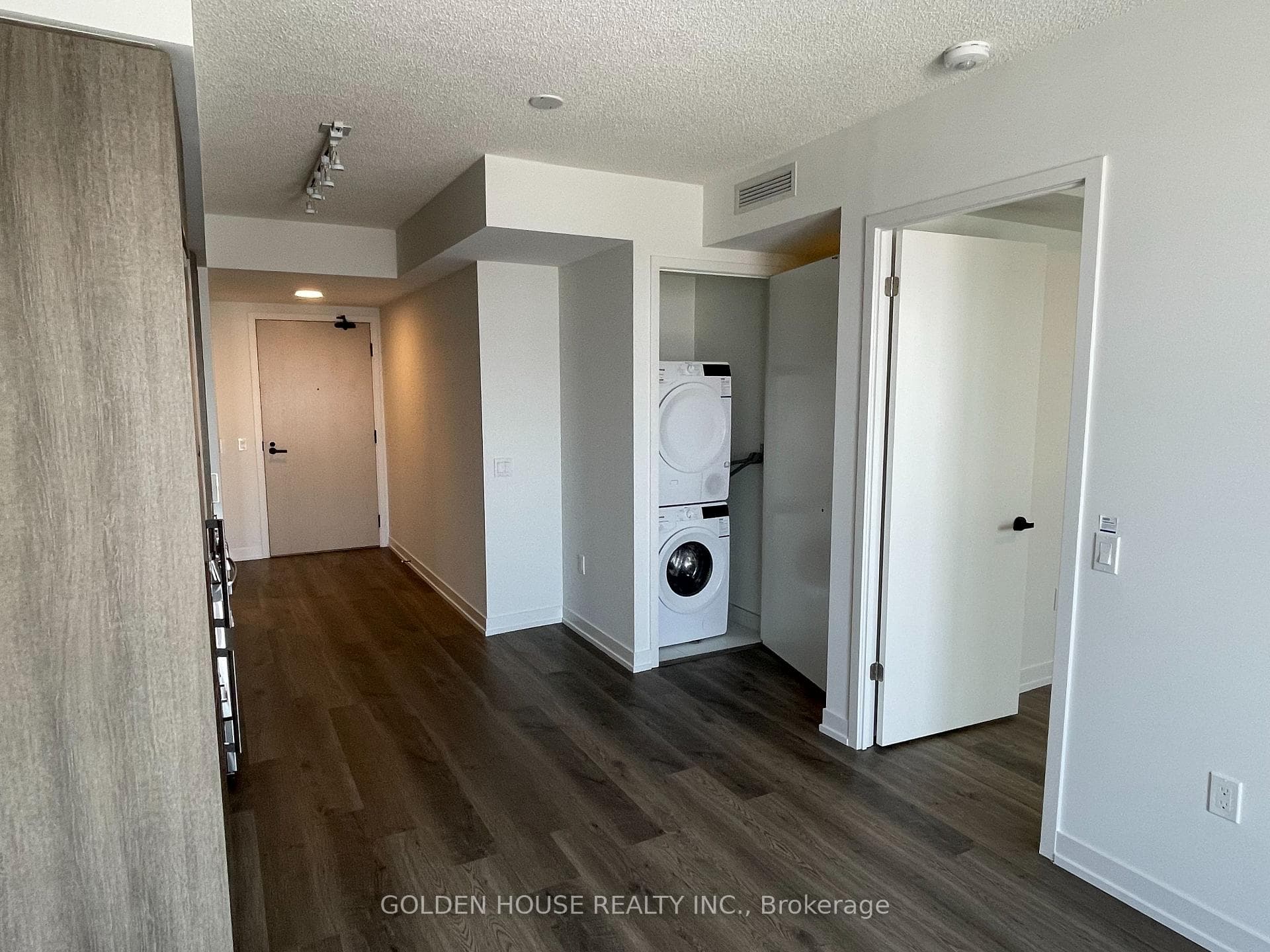 195 Commerce Street Unit 1509 photo 10