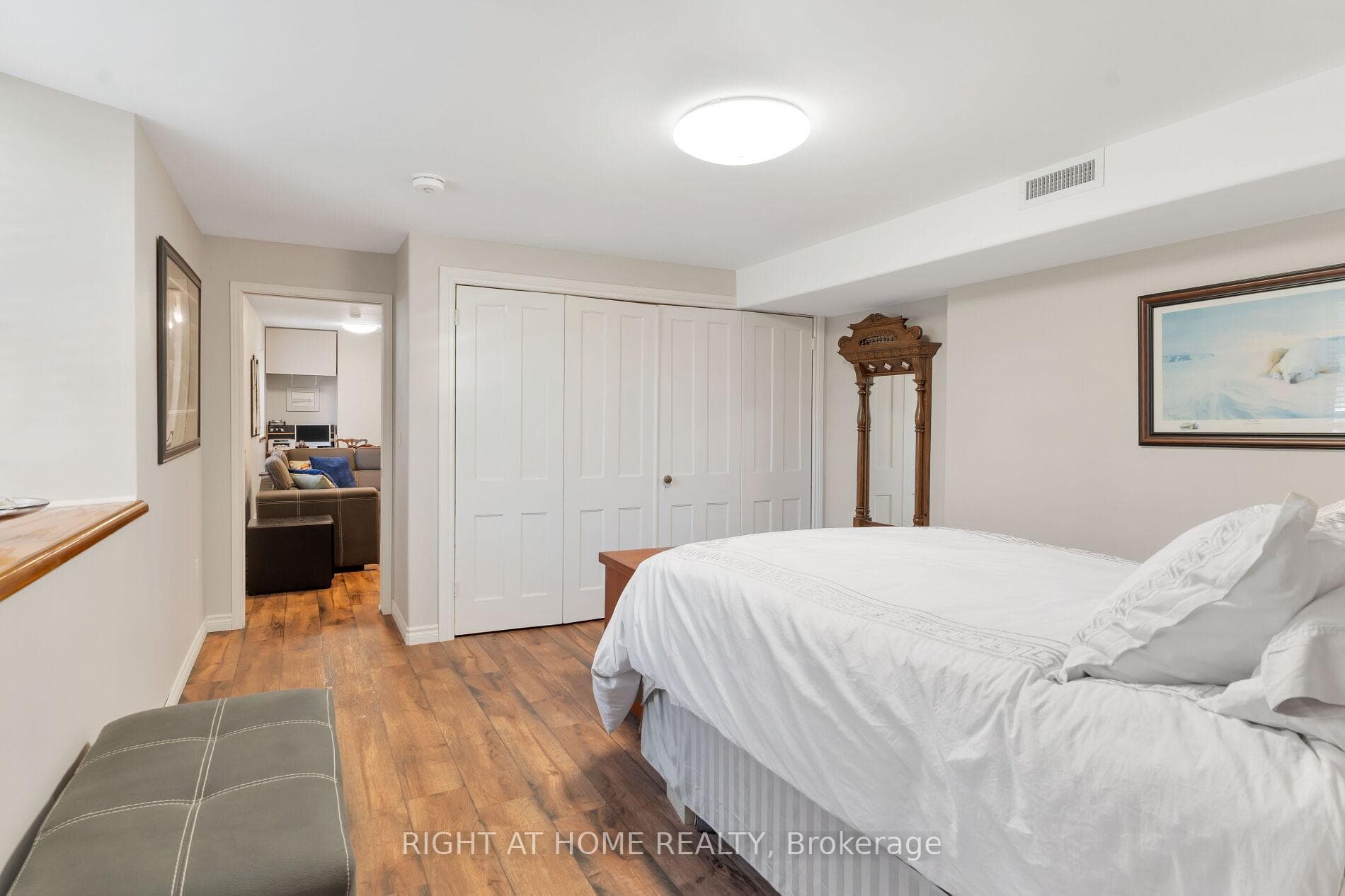 19 Albert Street photo 45