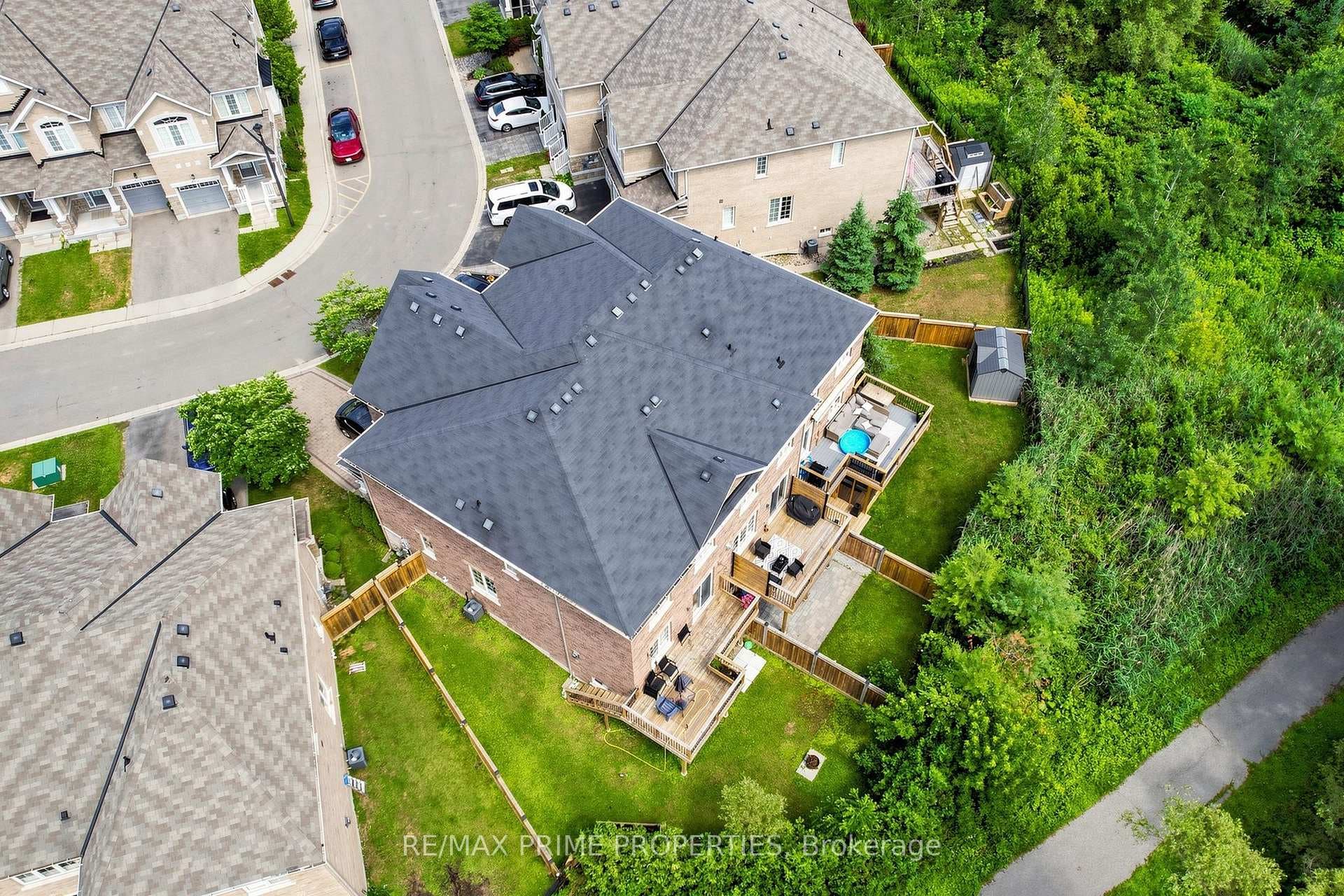 11 Keenlyside Lane photo 38