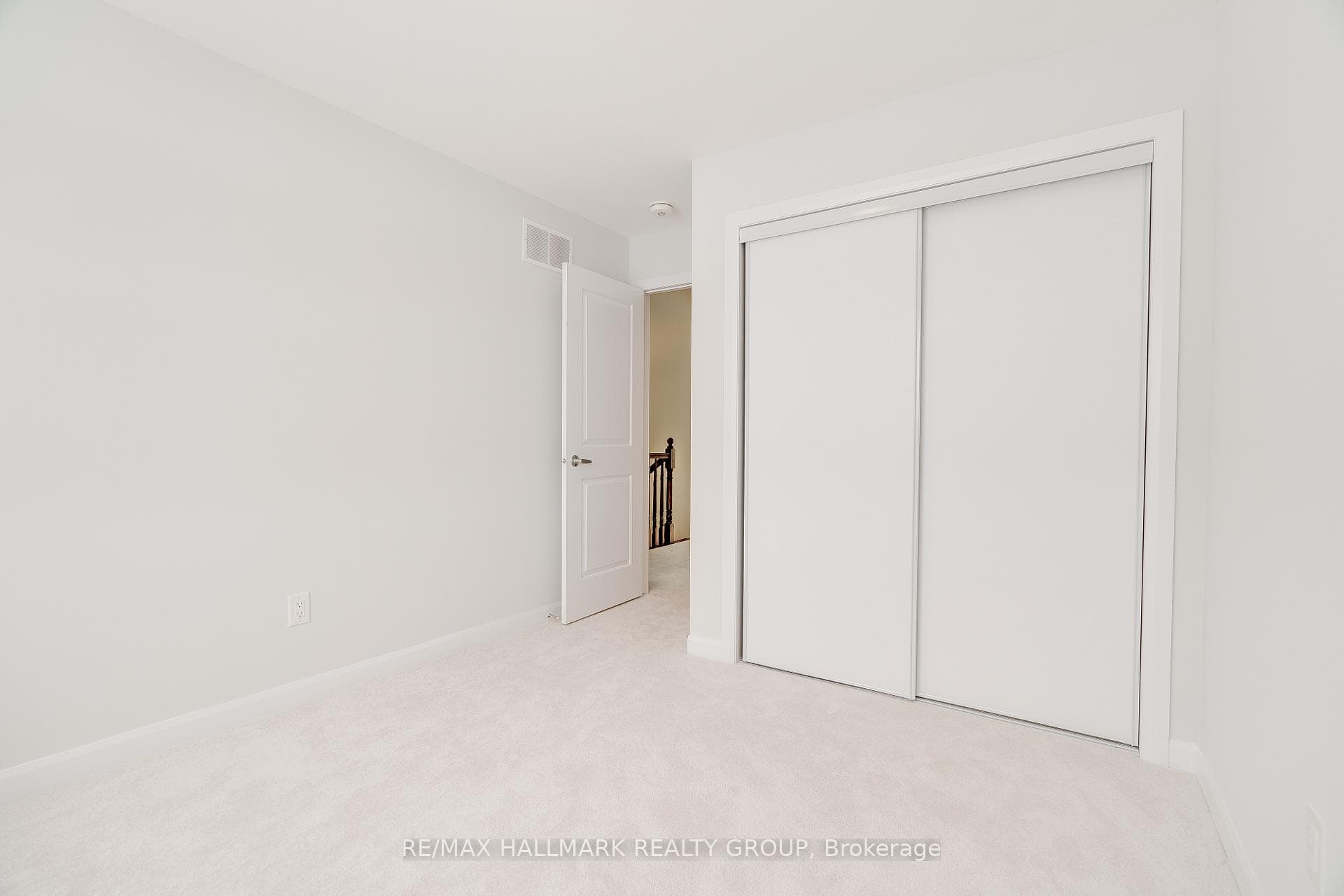 715 Sebastian Street photo 23