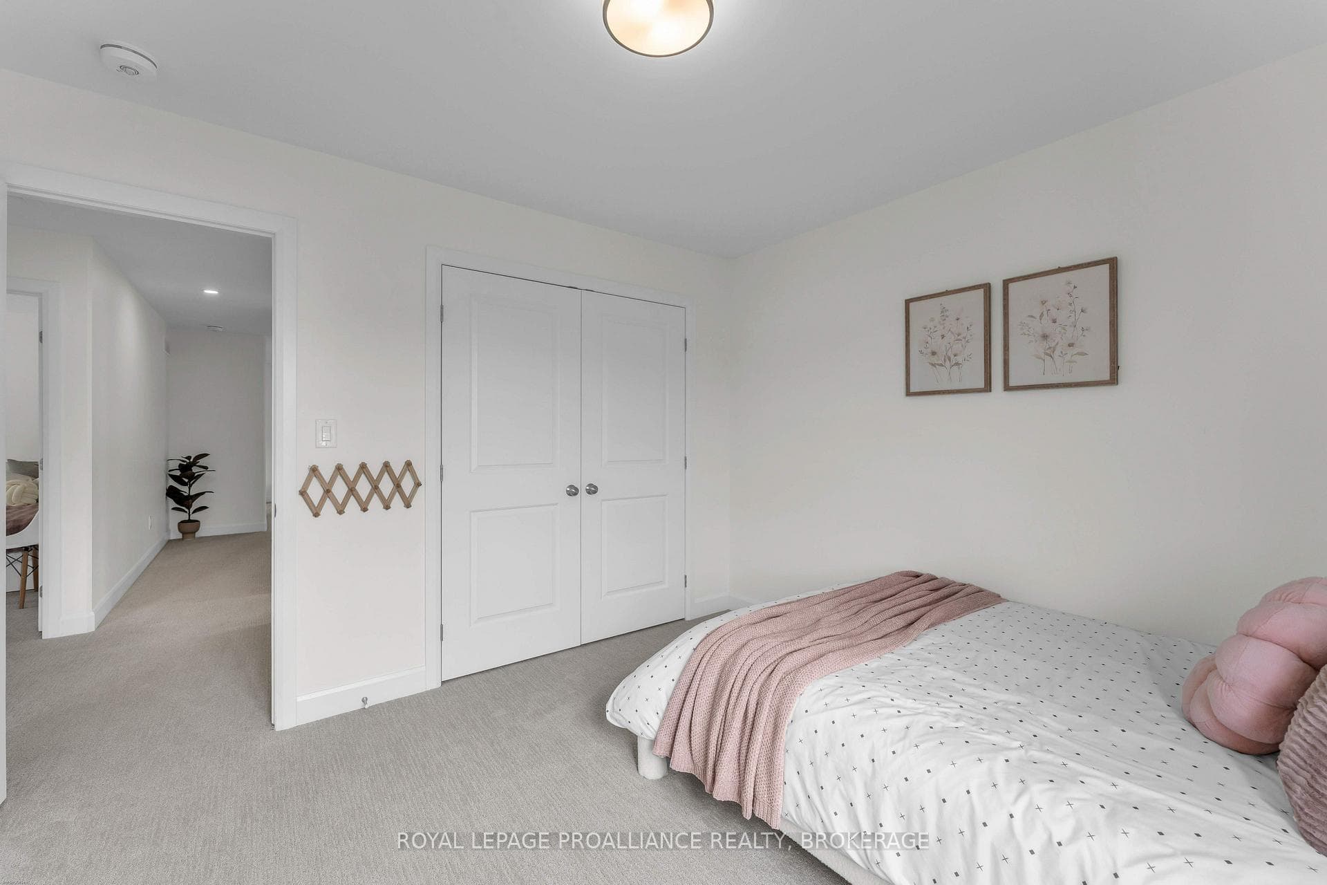 24 Walden Pond Drive photo 35