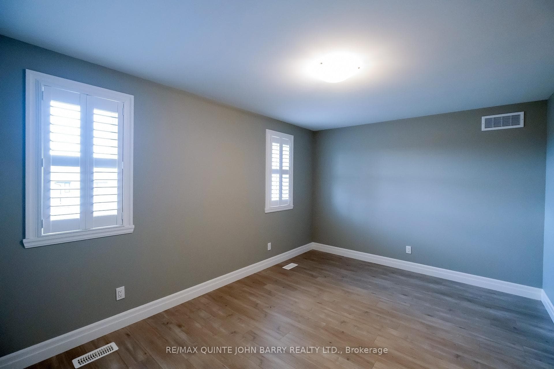 69 Hillside Meadow Drive photo 17