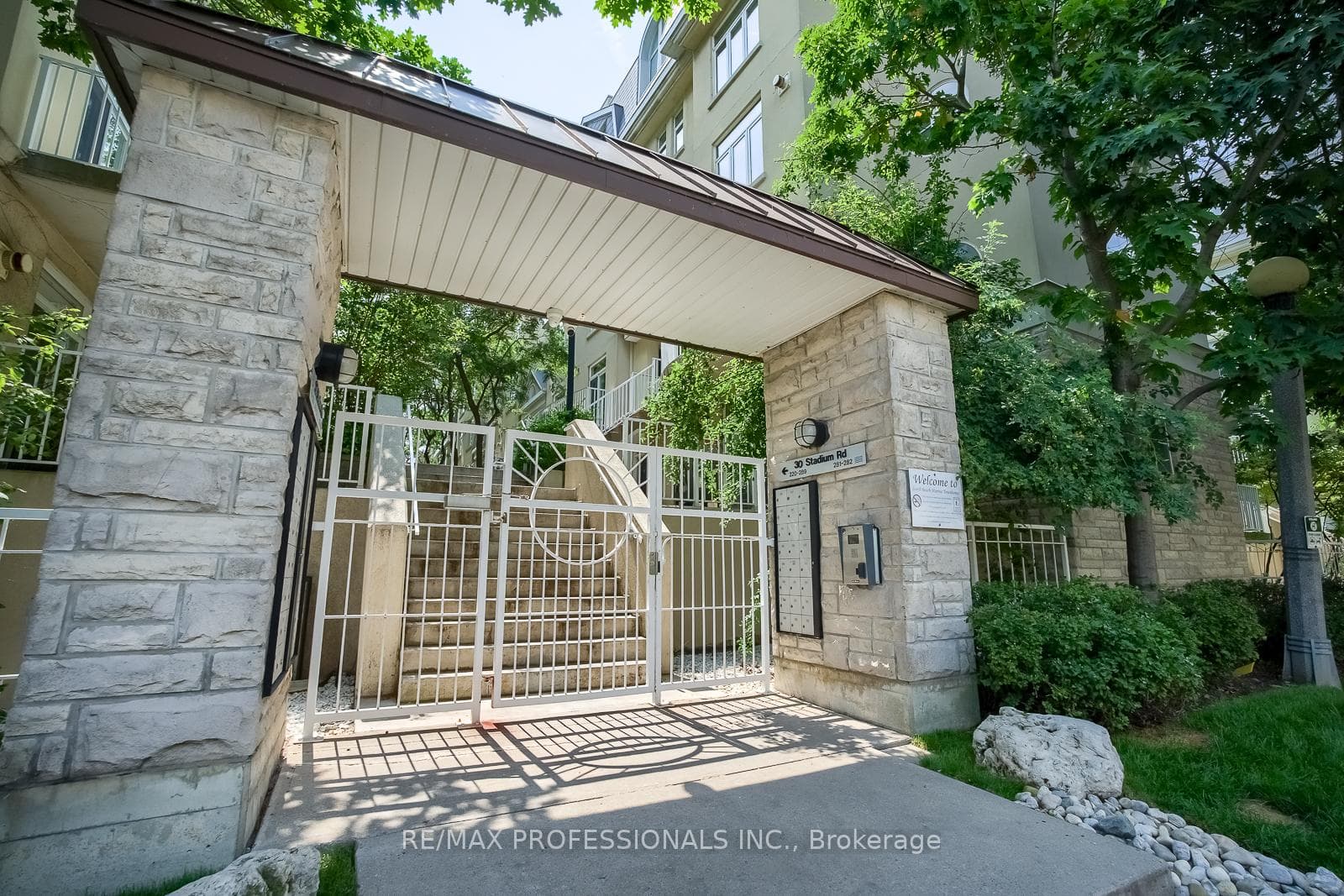 32 Stadium Road Unit 323 photo 31