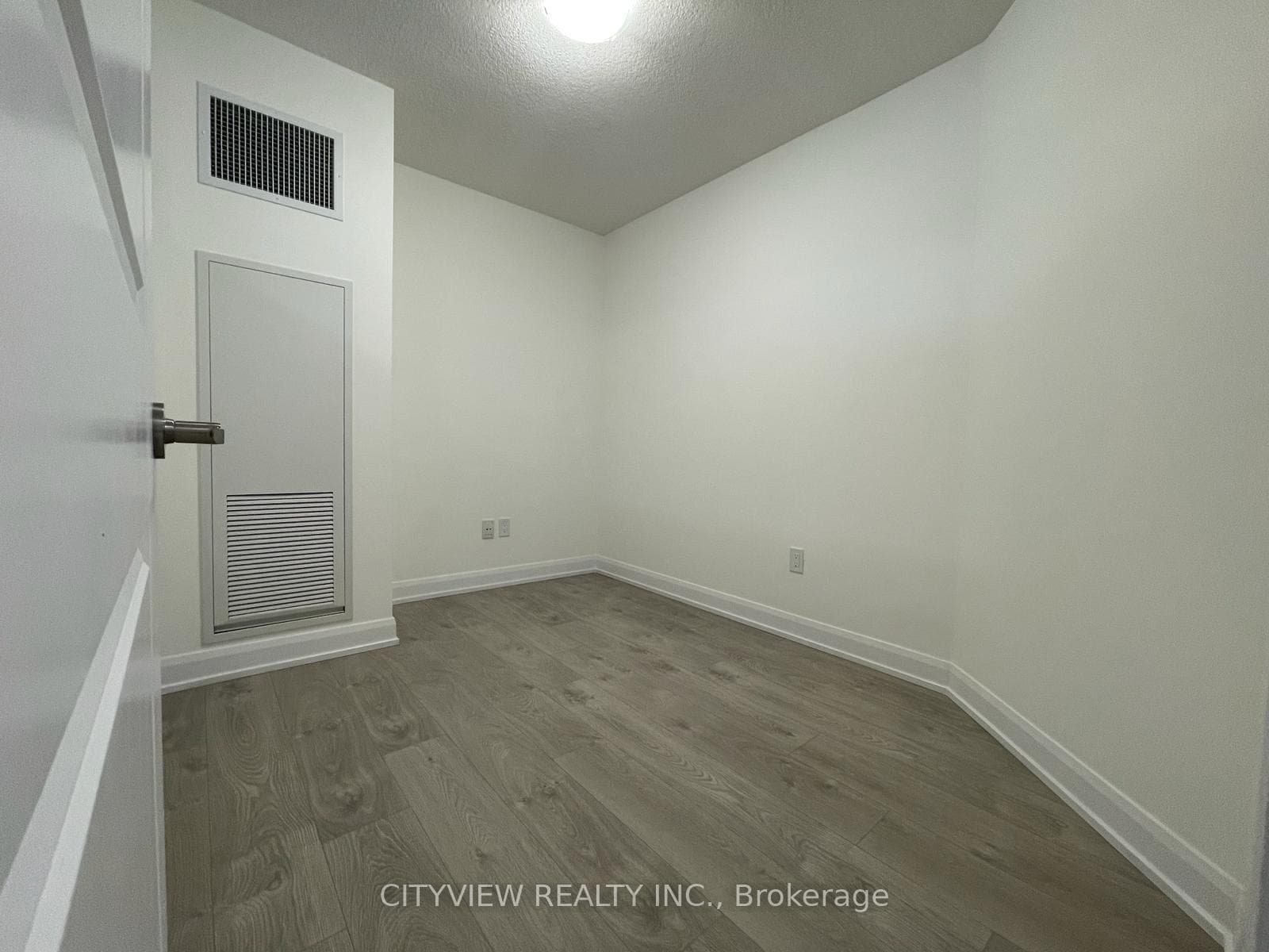 3220 William Coltson Avenue Unit 201 photo 10