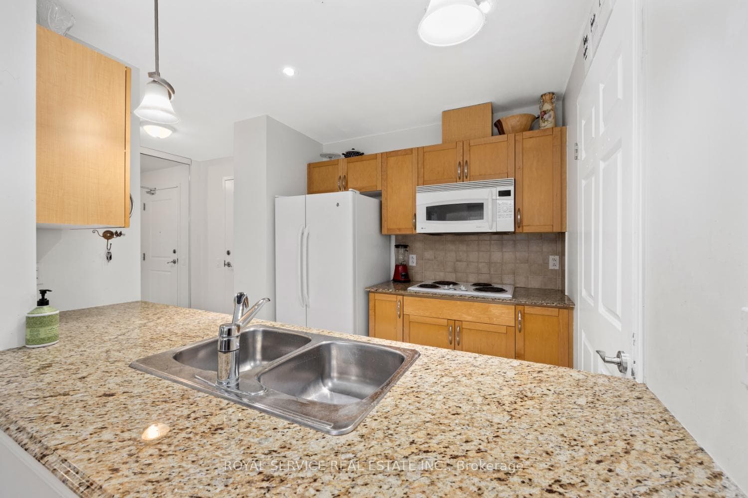 240 Chapel Street Unit 321 photo 15
